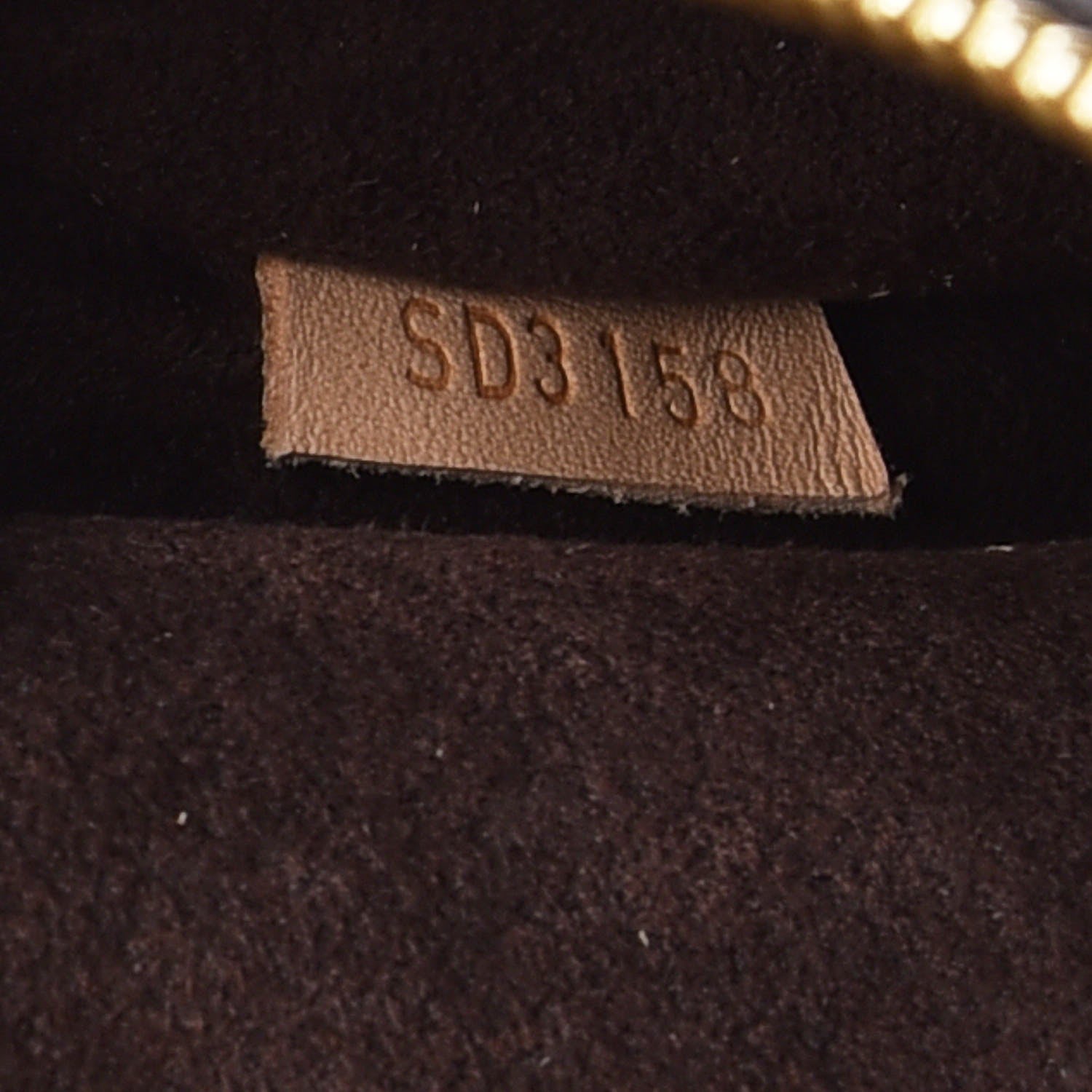 Louis Vuitton Monogram Pochette Metis 8 of 8