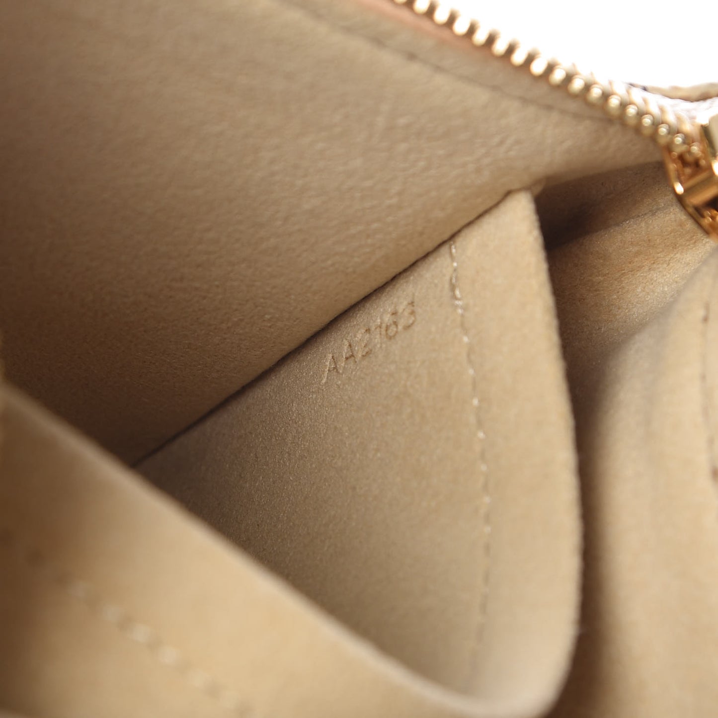 Damier Azur Pochette Milla MM