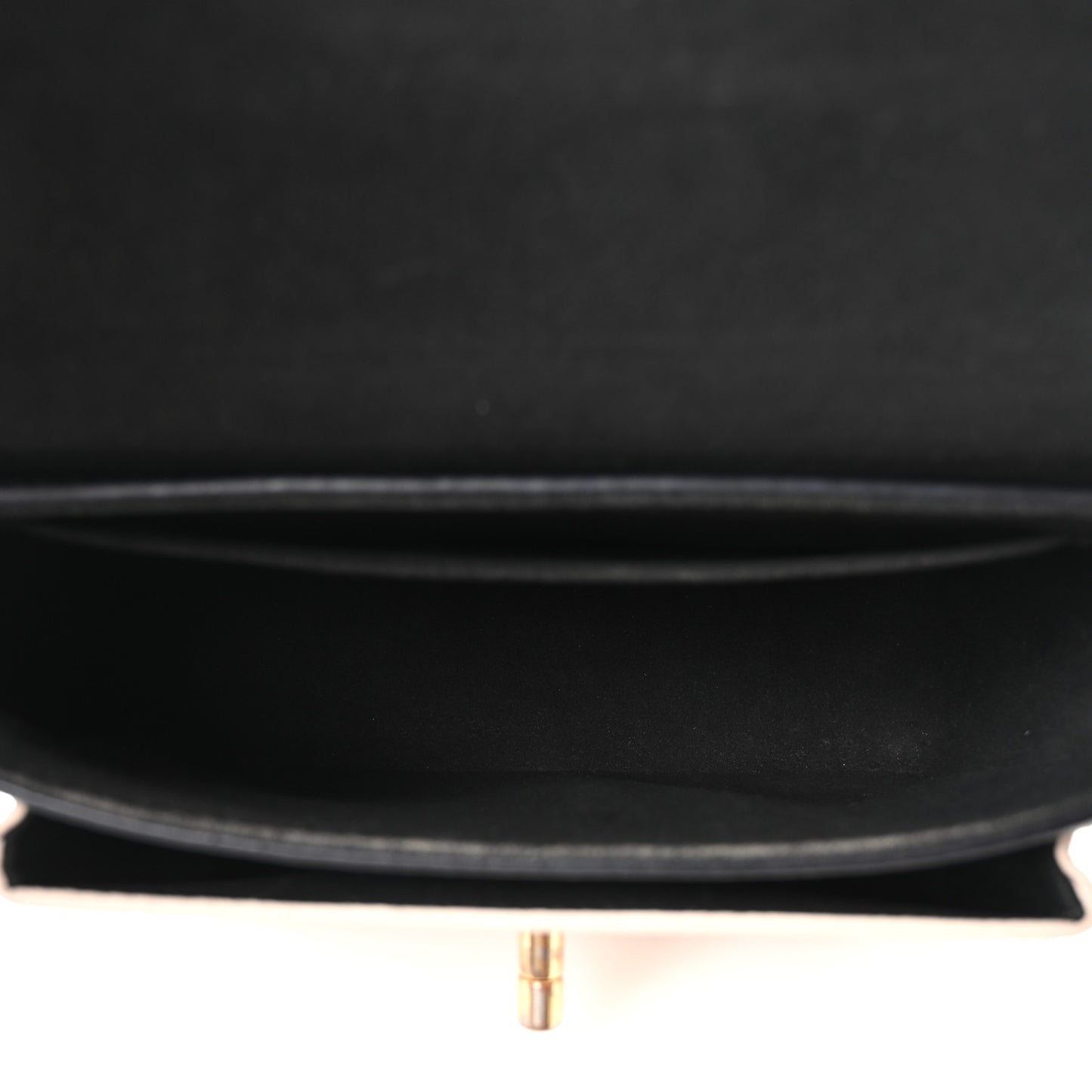 Grained Calfskin Lockme Tender Black