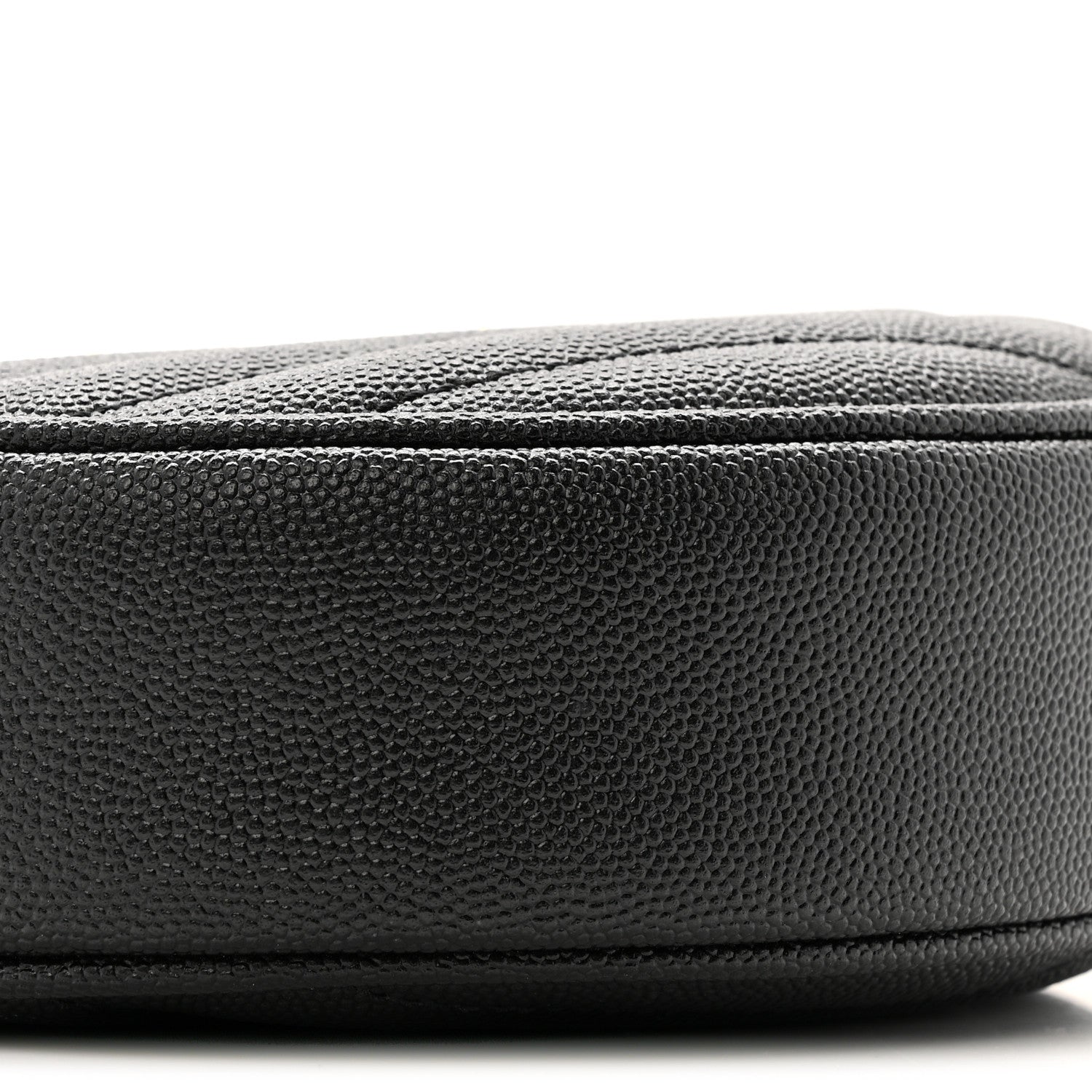 Saint Laurent Grain De Poudre Matelasse Chevron Quilted Round Vinyle Camera Bag Black 9 of 11