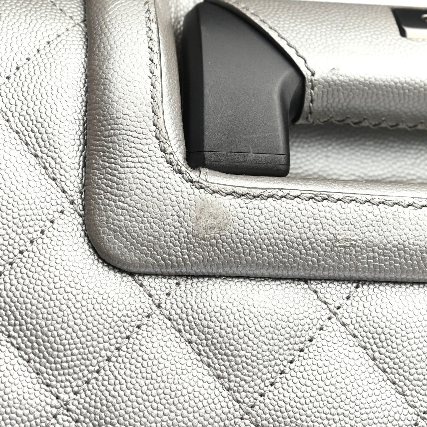 Metallic Caviar Quilted Coco Case Trolley Silver