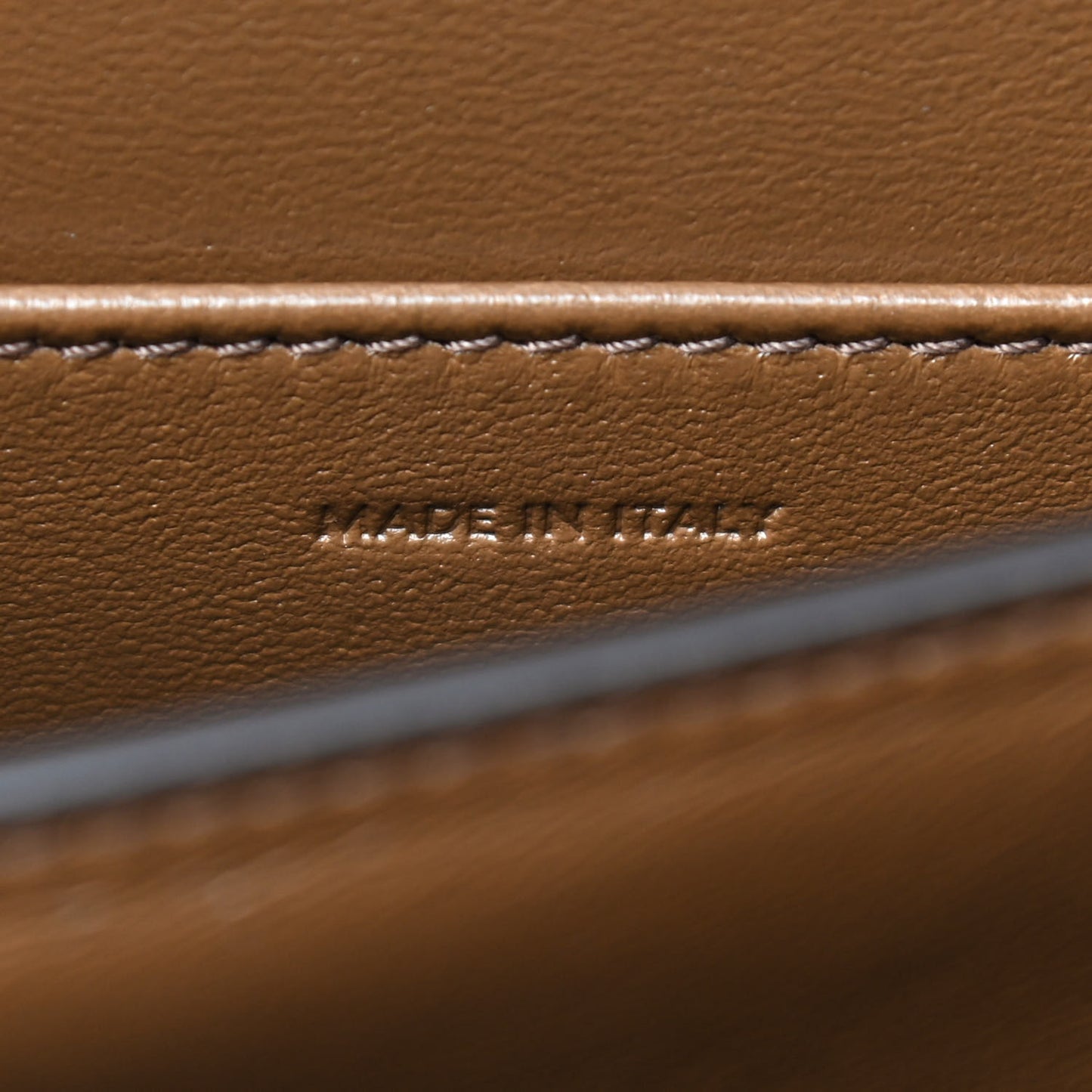 Box Calfskin Teen Classic Box Flap Bag Camel