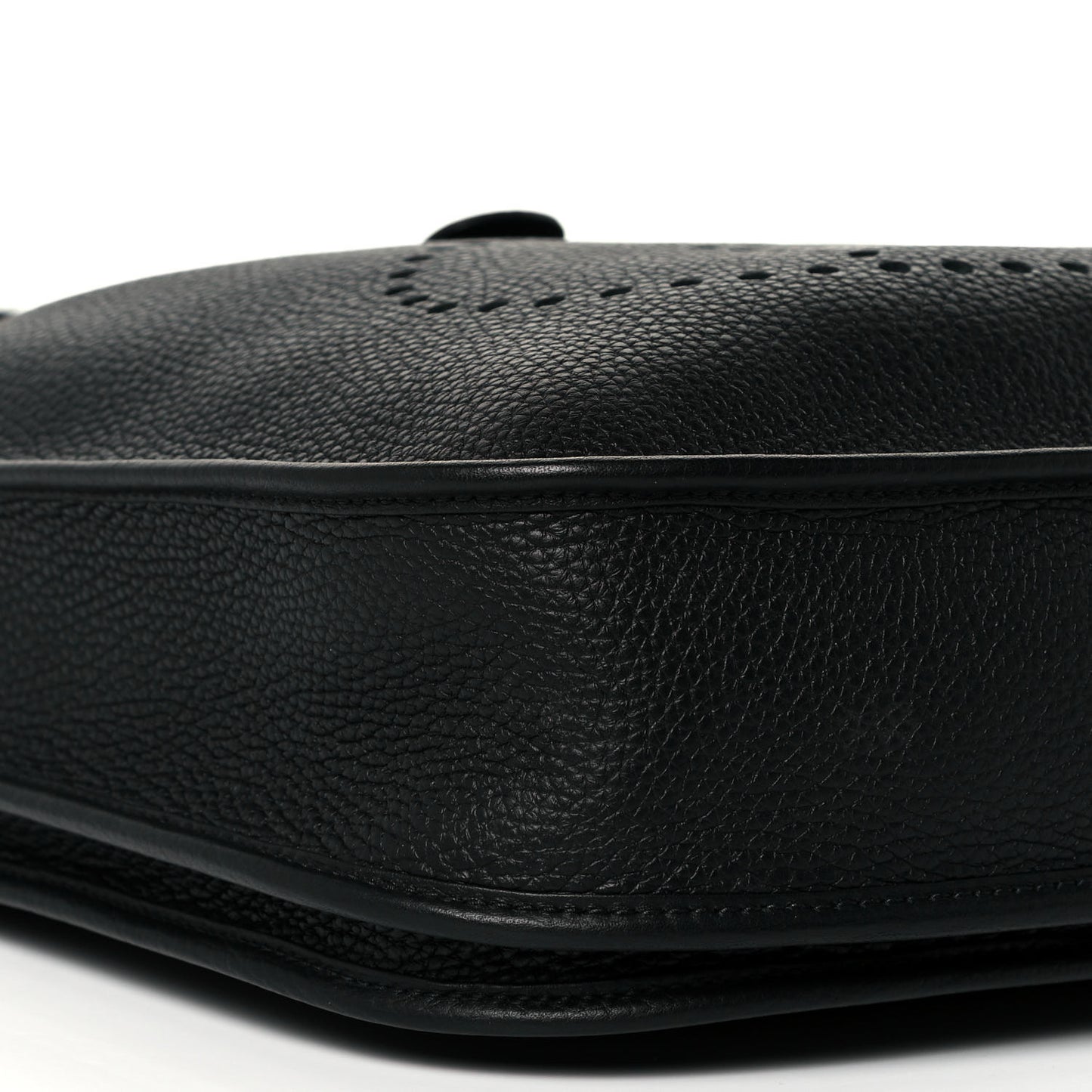 Taurillon Clemence Evelyne III PM Black