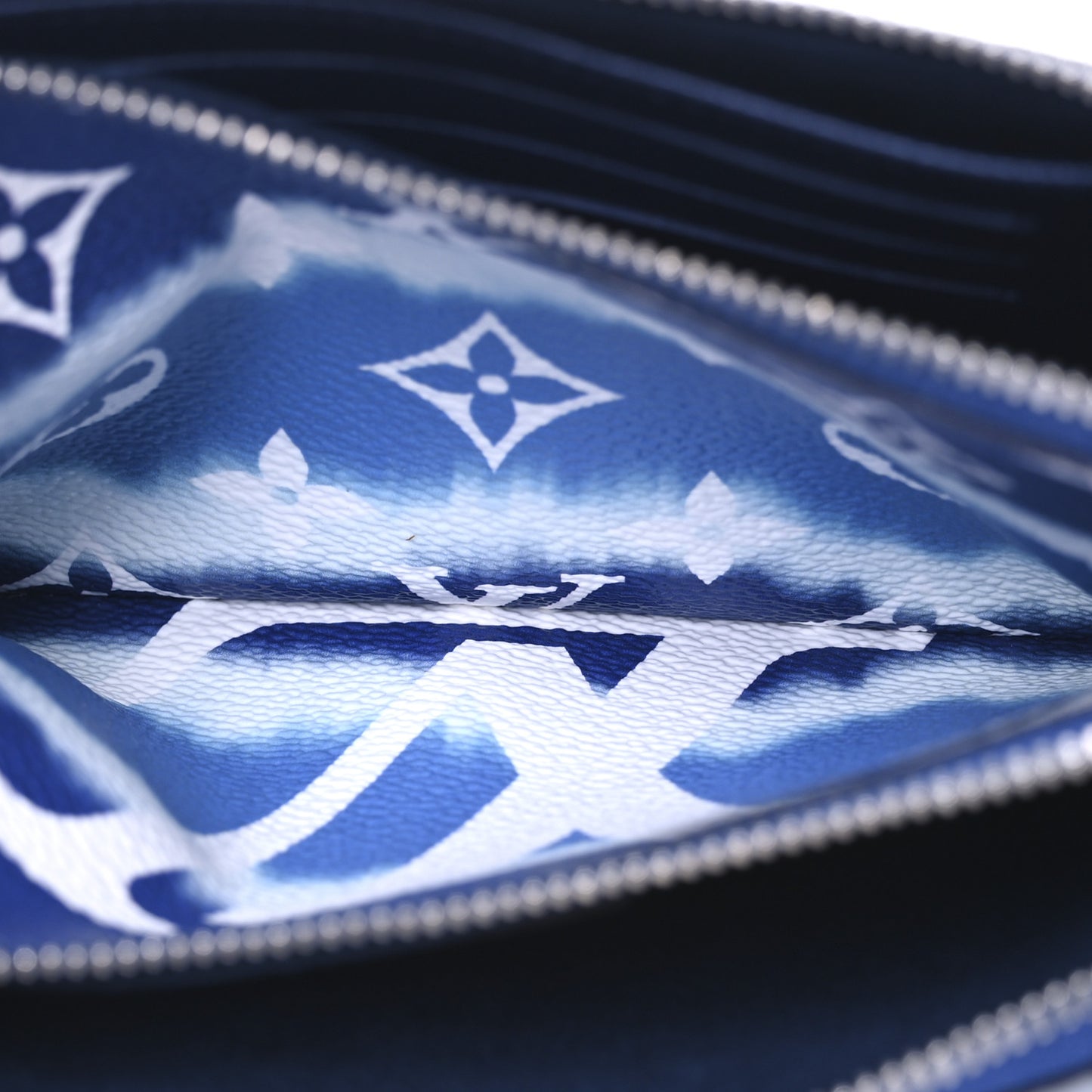 Monogram Giant Escale Double Zip Pochette Blue