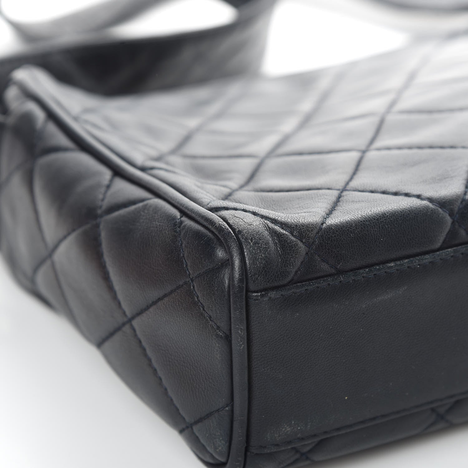 Chanel Lambskin Quilted CC Shoulder Bag Navy 13 of 19