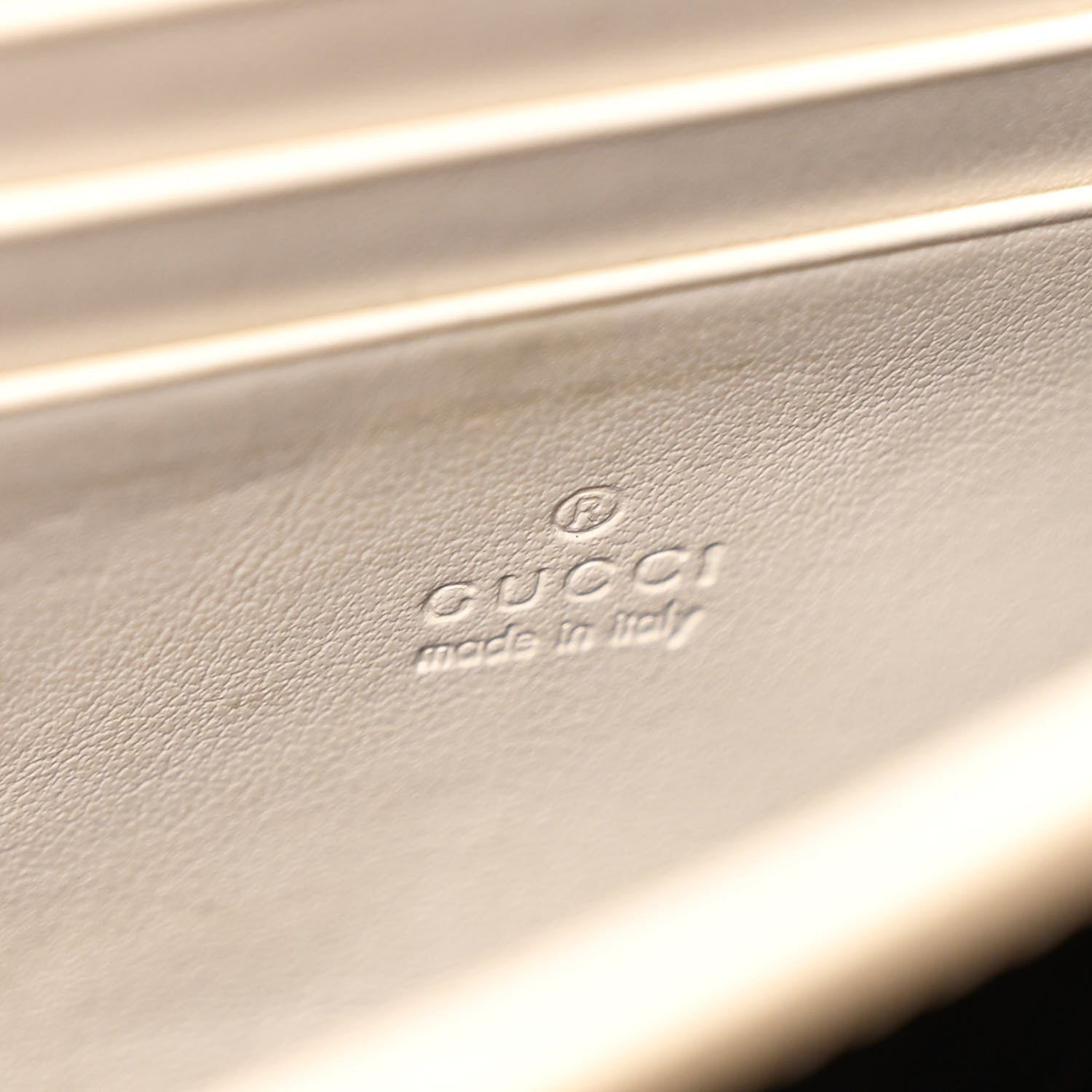 Gucci Calfskin Matelasse GG Marmont Chain Wallet Mystic White 8 of 17
