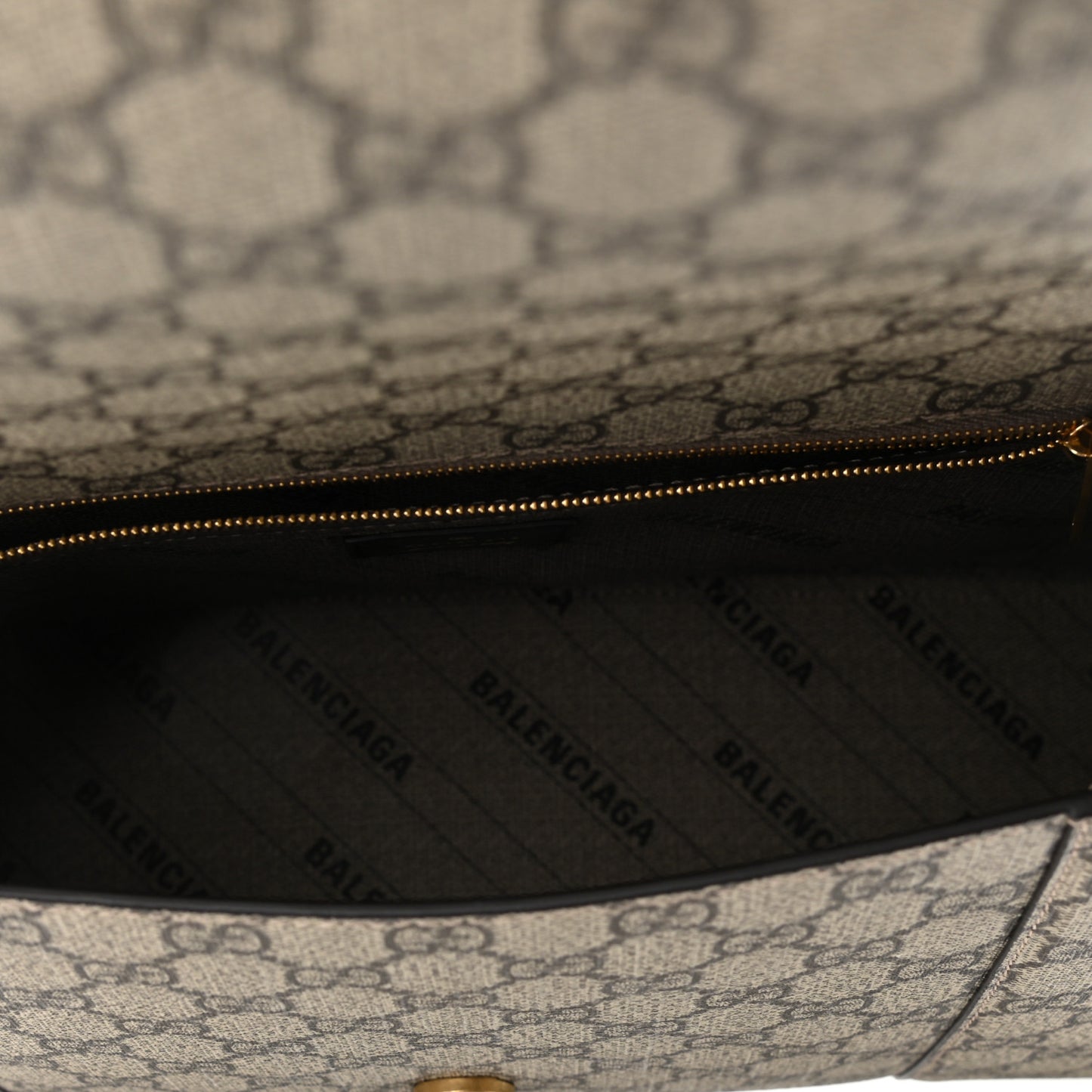 X GUCCI GG Supreme Monogram Medium Hourglass Top Handle Bag Beige Ebony