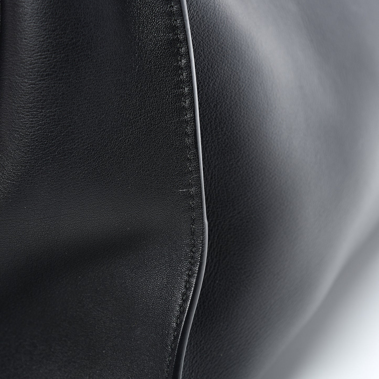 Vitello Seta Shiny Nappa Medium Peekaboo Iconic Satchel Black