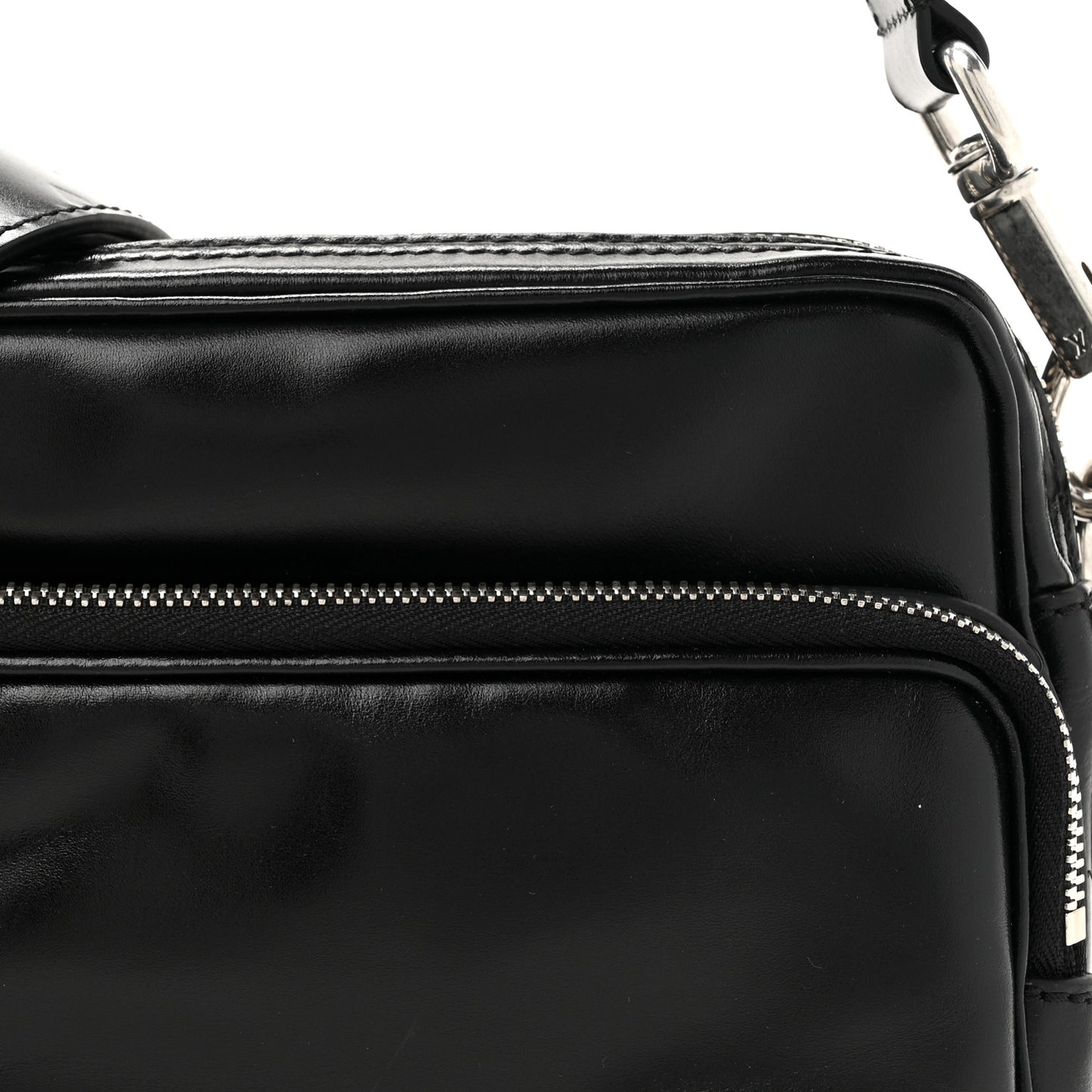 Calfskin Nil City Bag Black