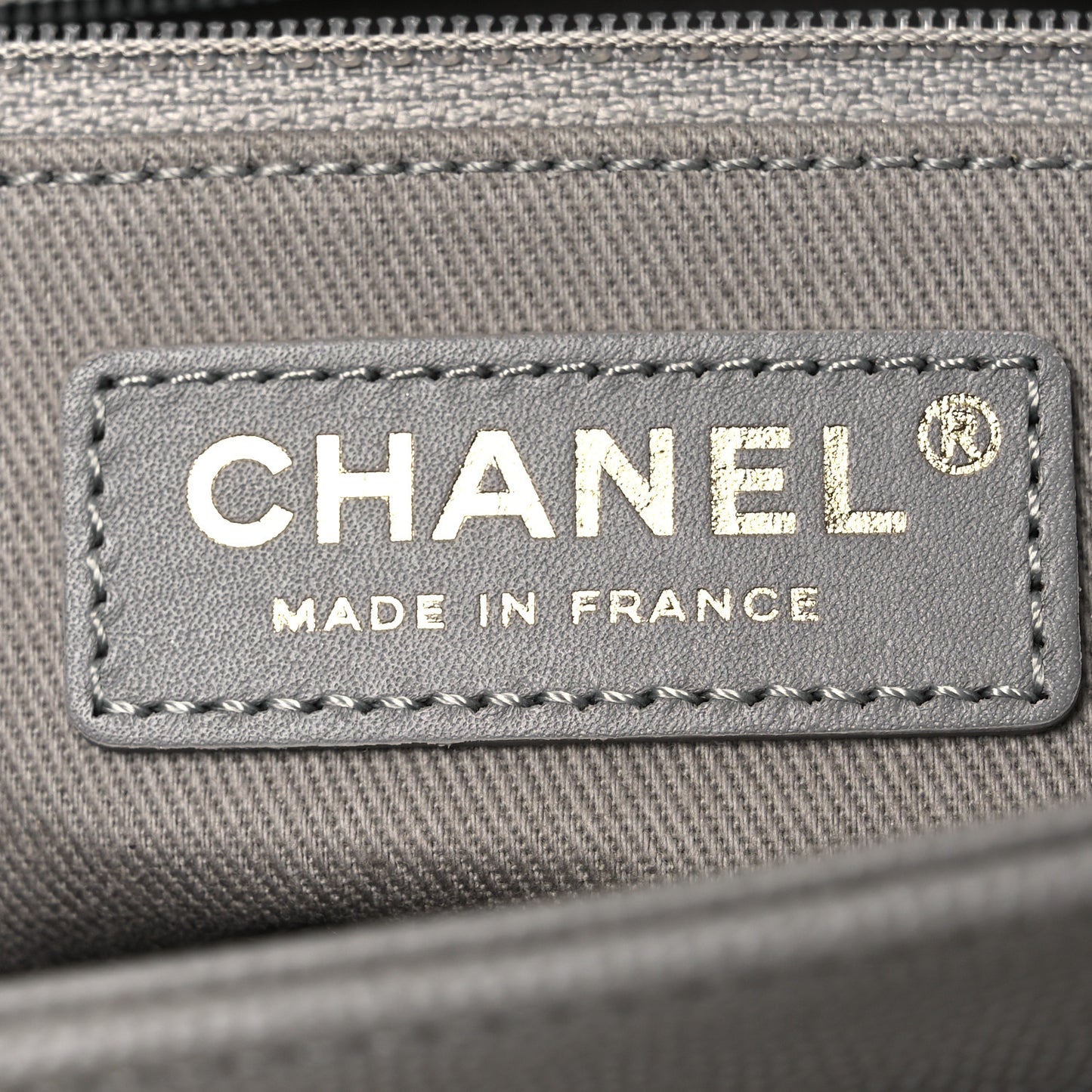 Caviar Quilted Medium Business Affinity Flap Grey