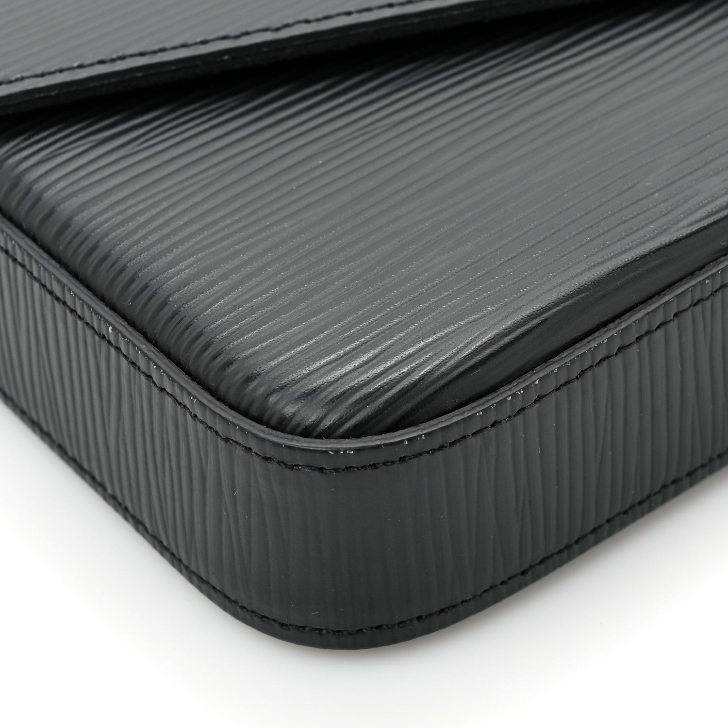 Louis Vuitton Epi Pochette Felicie Black 12 of 13
