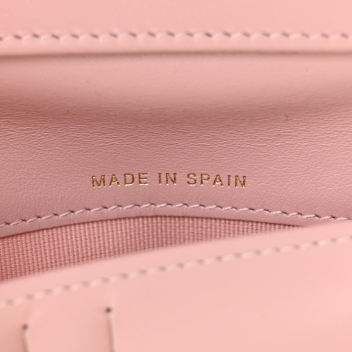 Caviar Quilted Studded CC Medium Flap Wallet Pink