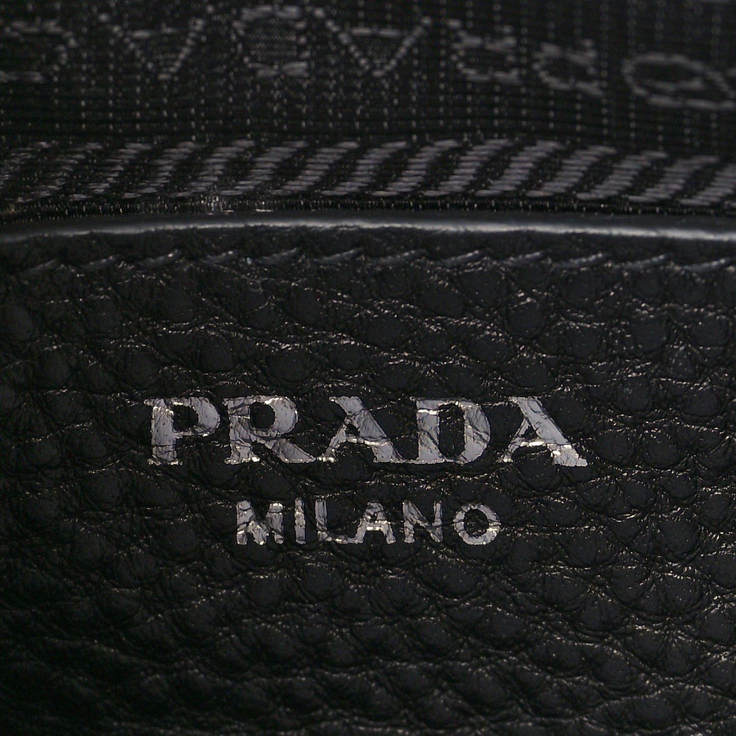 Vitello Daino Crossbody Bag Black