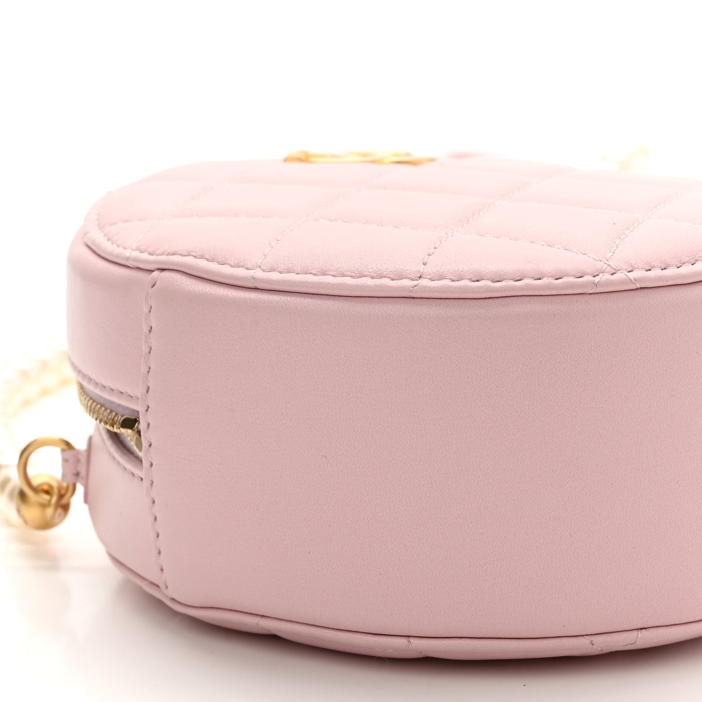 Calfskin Quilted Pearl Round Clutch With Chain Light Pink