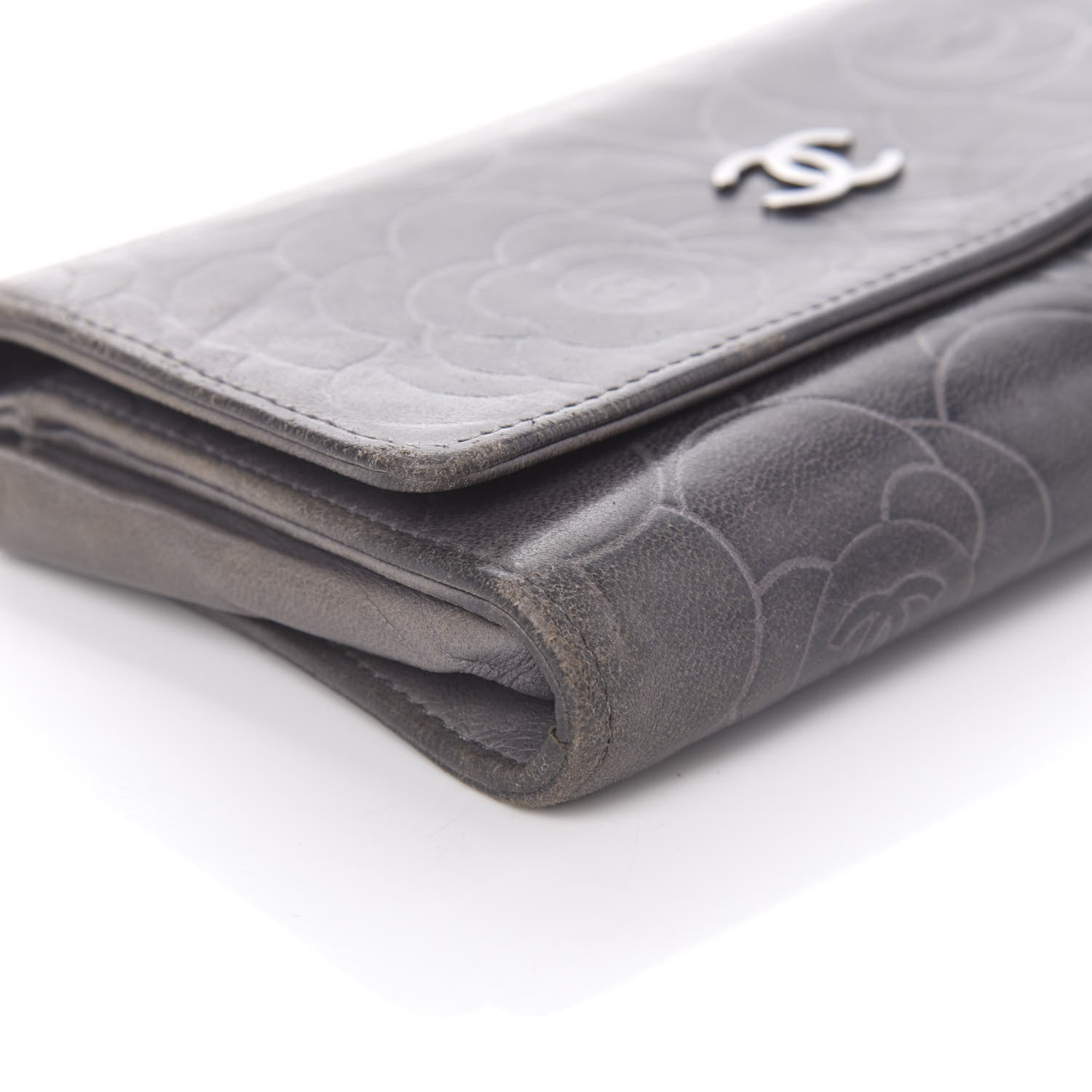 Chanel Lambskin Camellia Embossed Yen Wallet Grey 6 of 13
