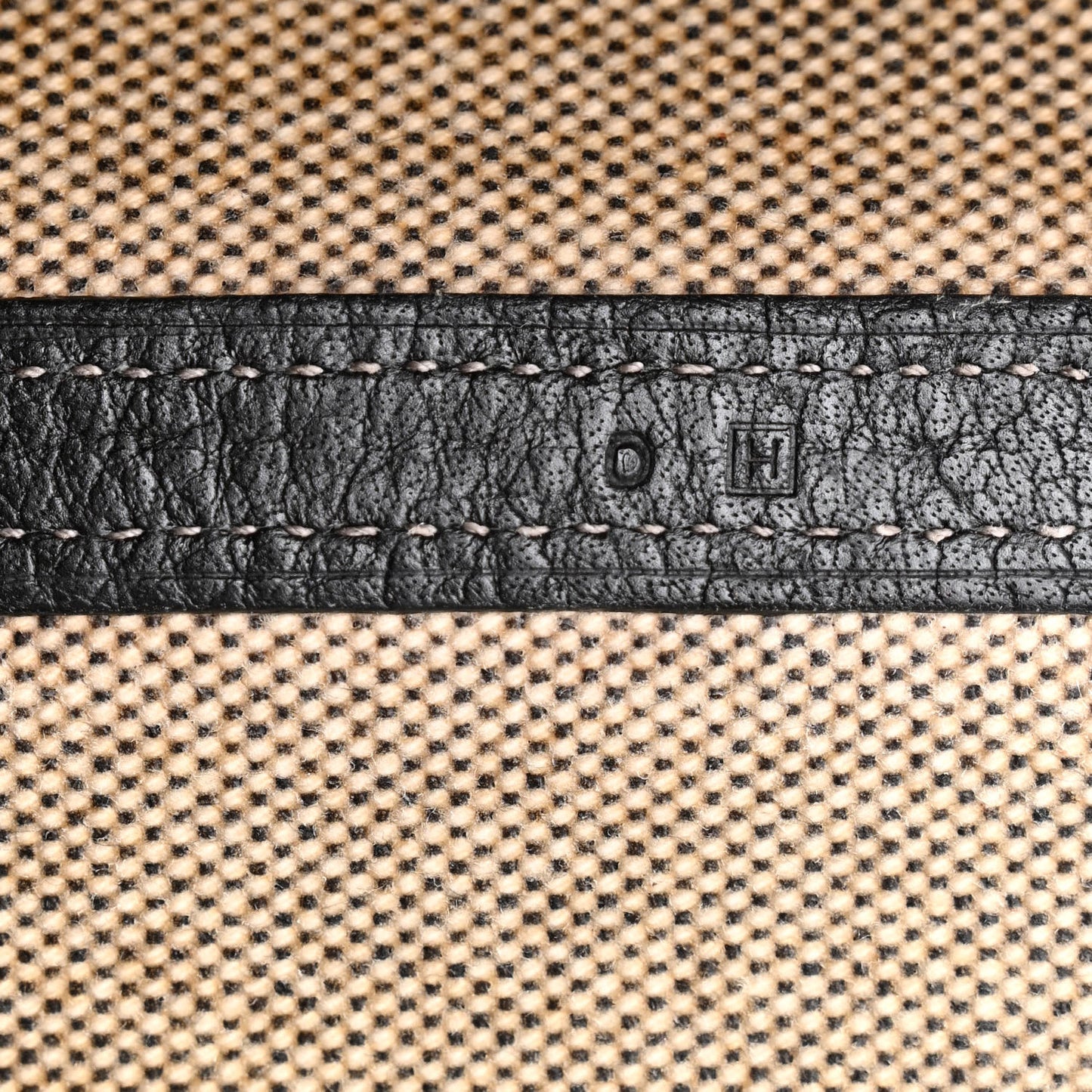 Twill H Negonda Garden Party 36 MM Tote Ecru Black