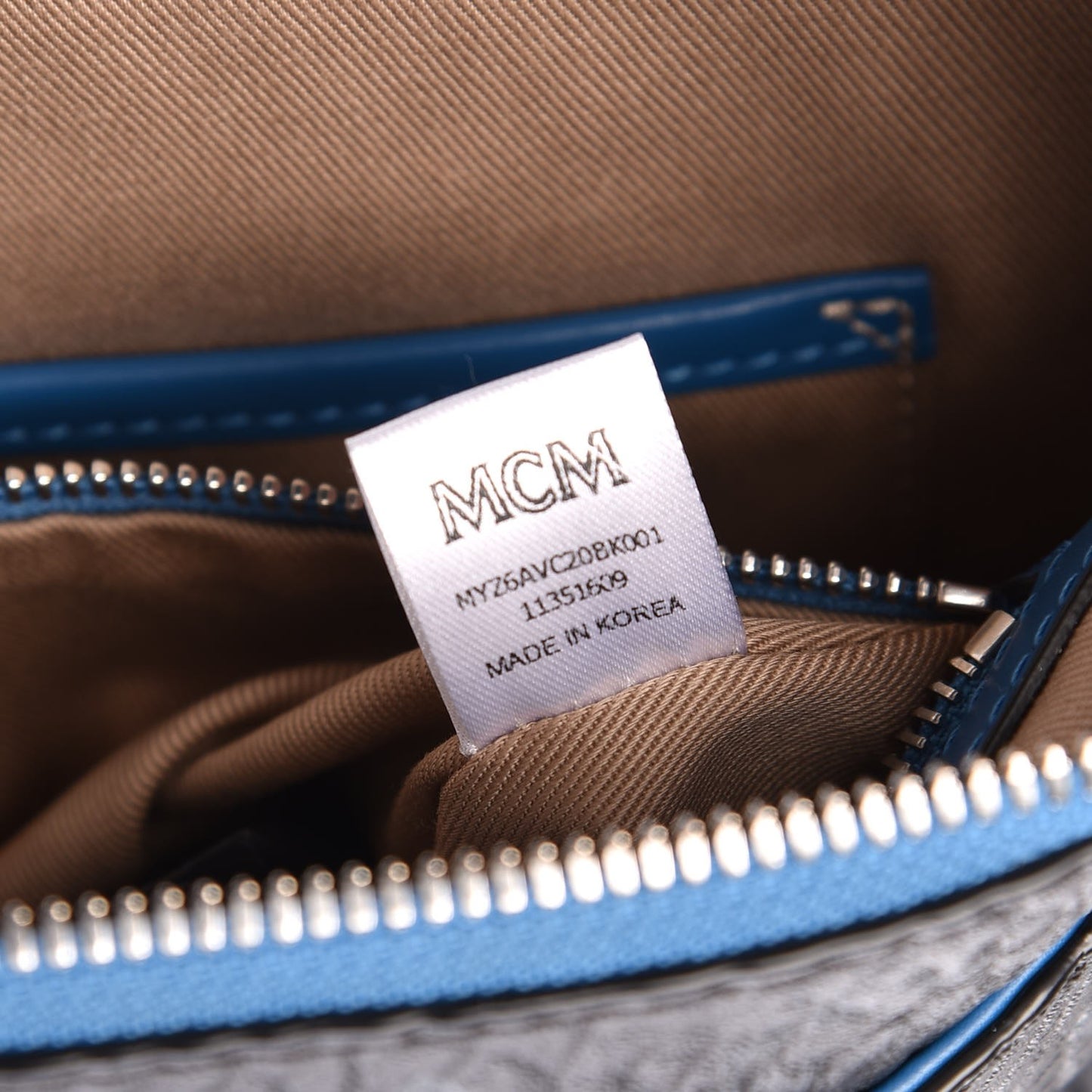 Visetos Medium Crossbody Pouch Black