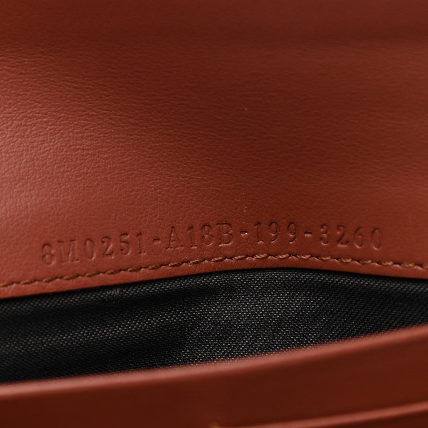 Vitello Cruise F is Fendi Continental Envelope Wallet Rust