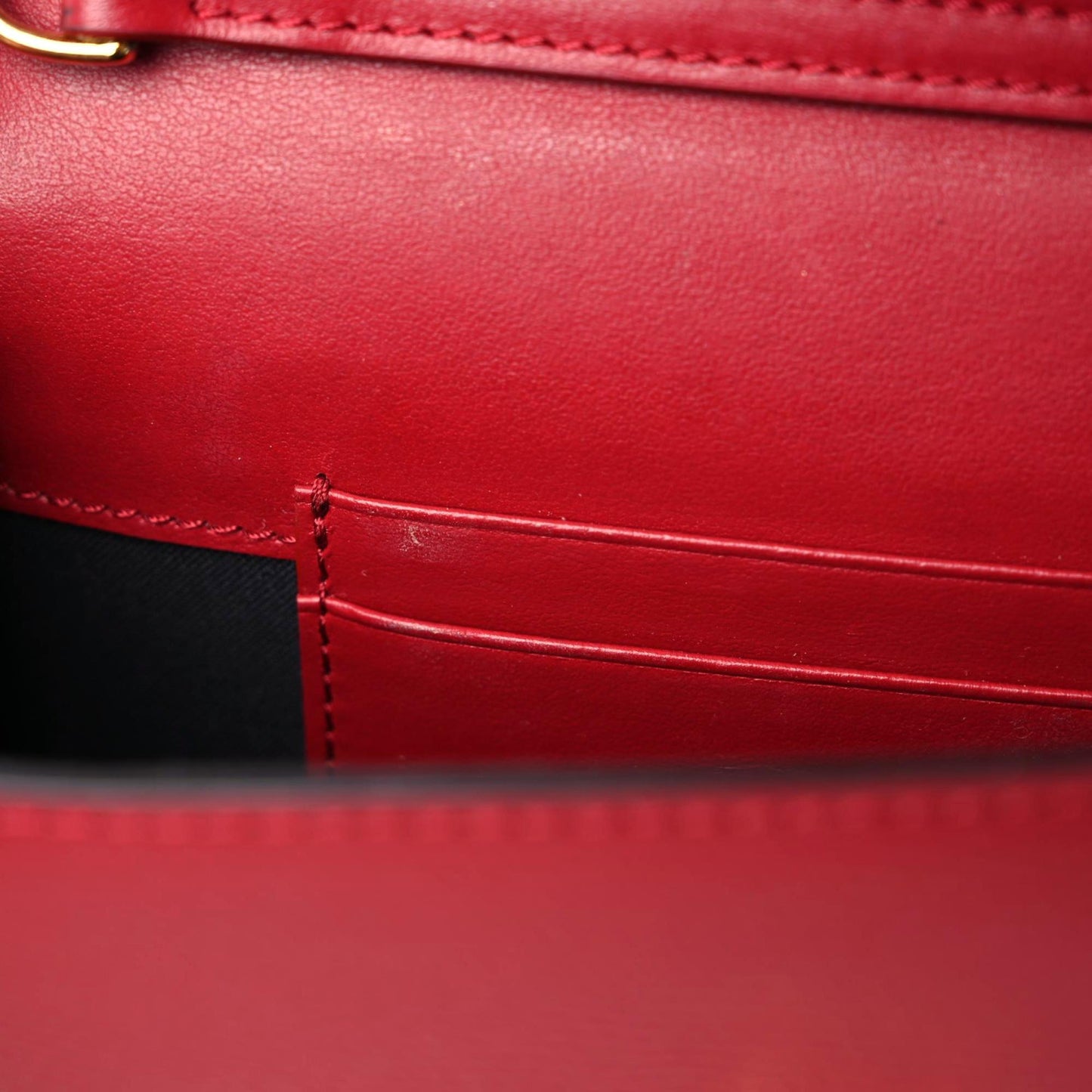 Vitello Cruise F is Fendi Bi-Color FF 1974 Embossed Envelope Belt Bag Maya Black Fragola