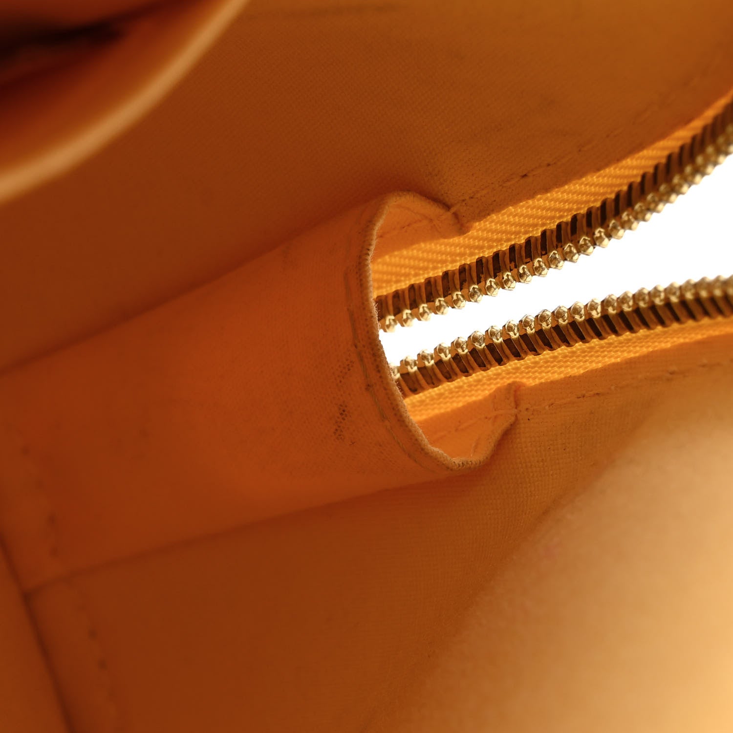 Louis Vuitton LOUIS VUITTON Vernis Alma BB Citrine 11 of 15