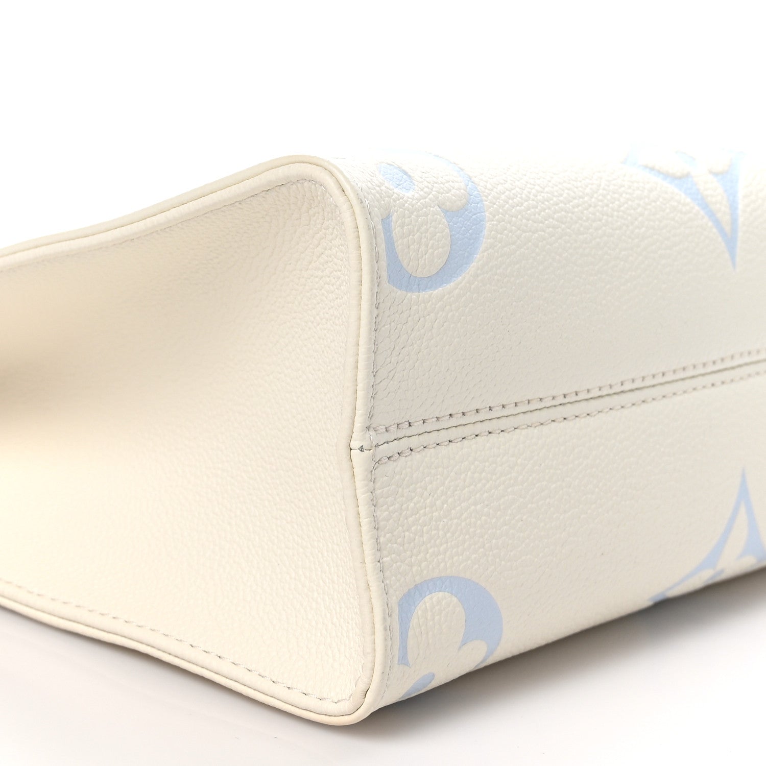 Louis Vuitton Empreinte Monogram Giant Onthego PM Latte Candy Blue 8 of 9