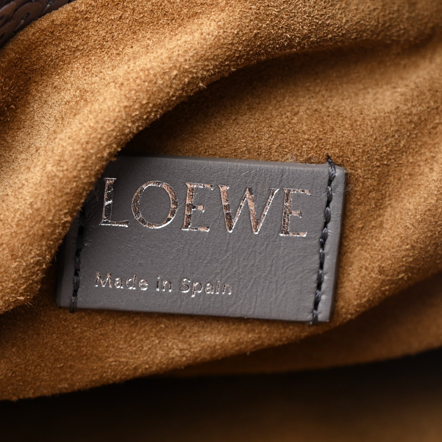 Loewe Sequin Medium Donut Chain Flamenco Knot Clutch Grey 5 of 9