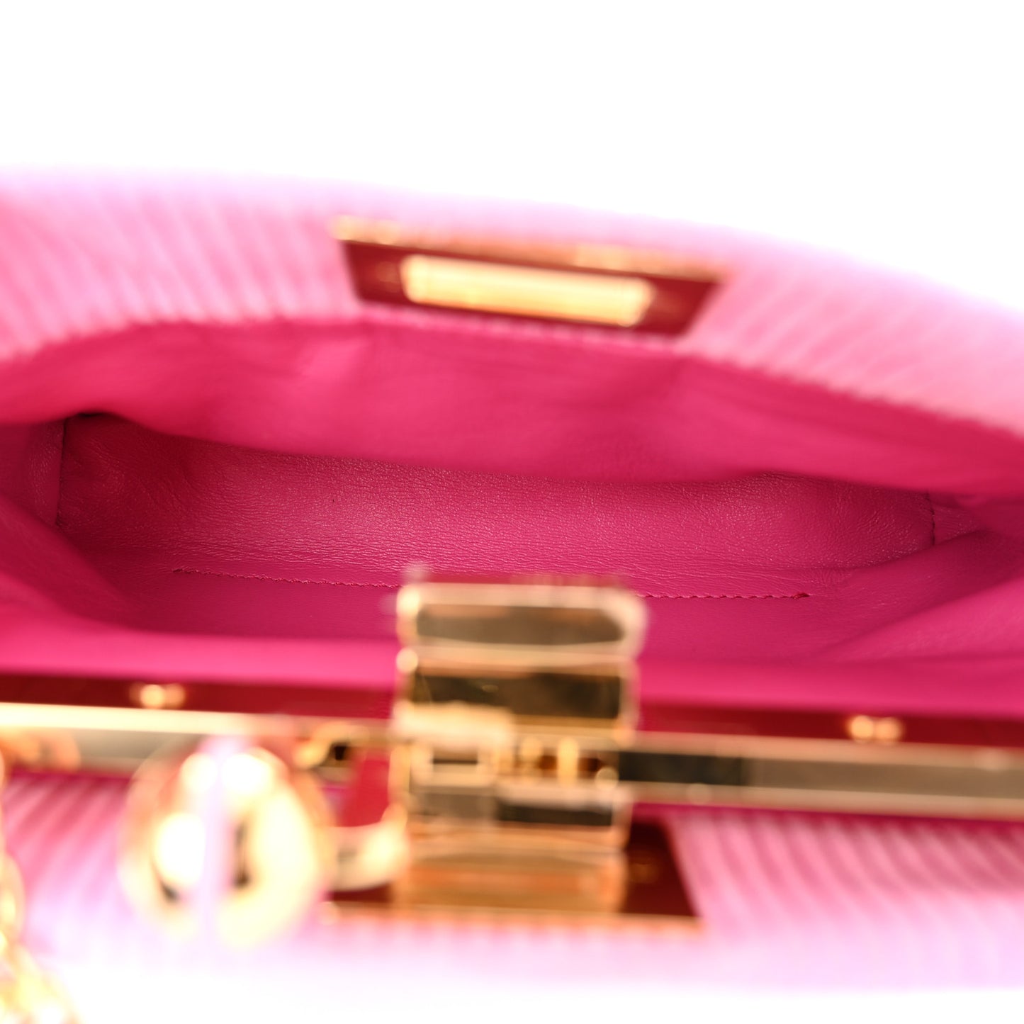 Camoscio Line Embossed Small Peekaboo Click Bag Lollypop