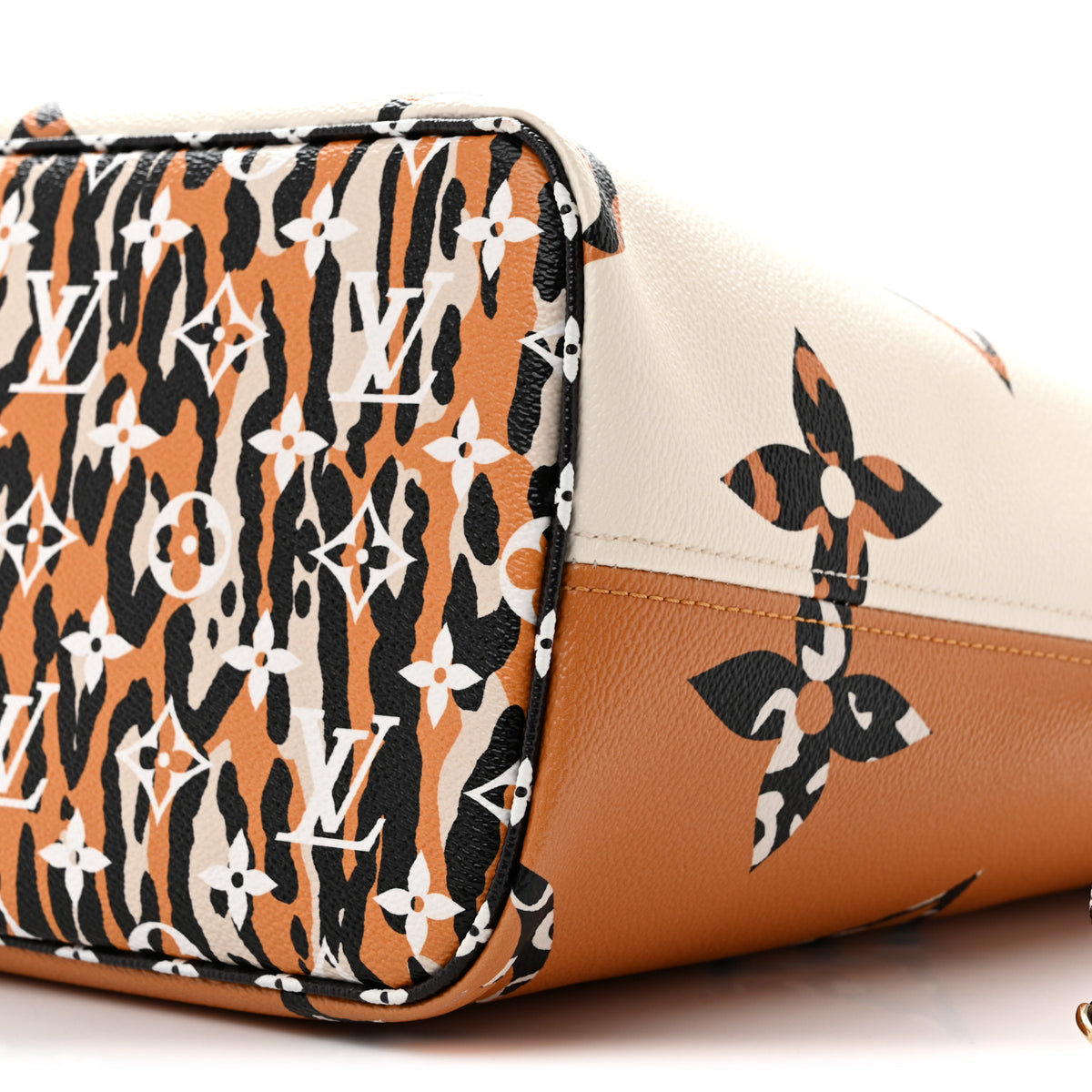 Louis Vuitton Monogram Giant Jungle Neverfull MM Ivory 9 of 10