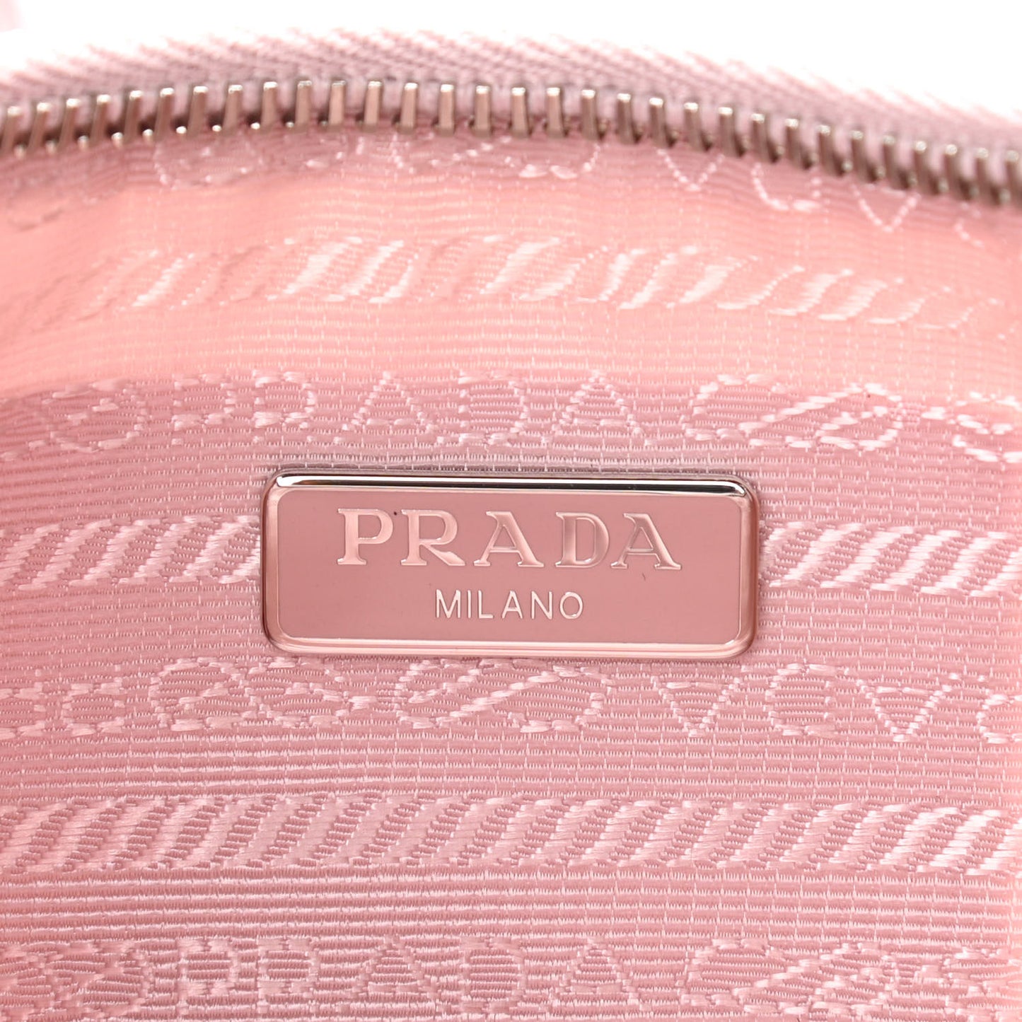 Nylon Re-Edition 2005 Shoulder Bag Alabastro