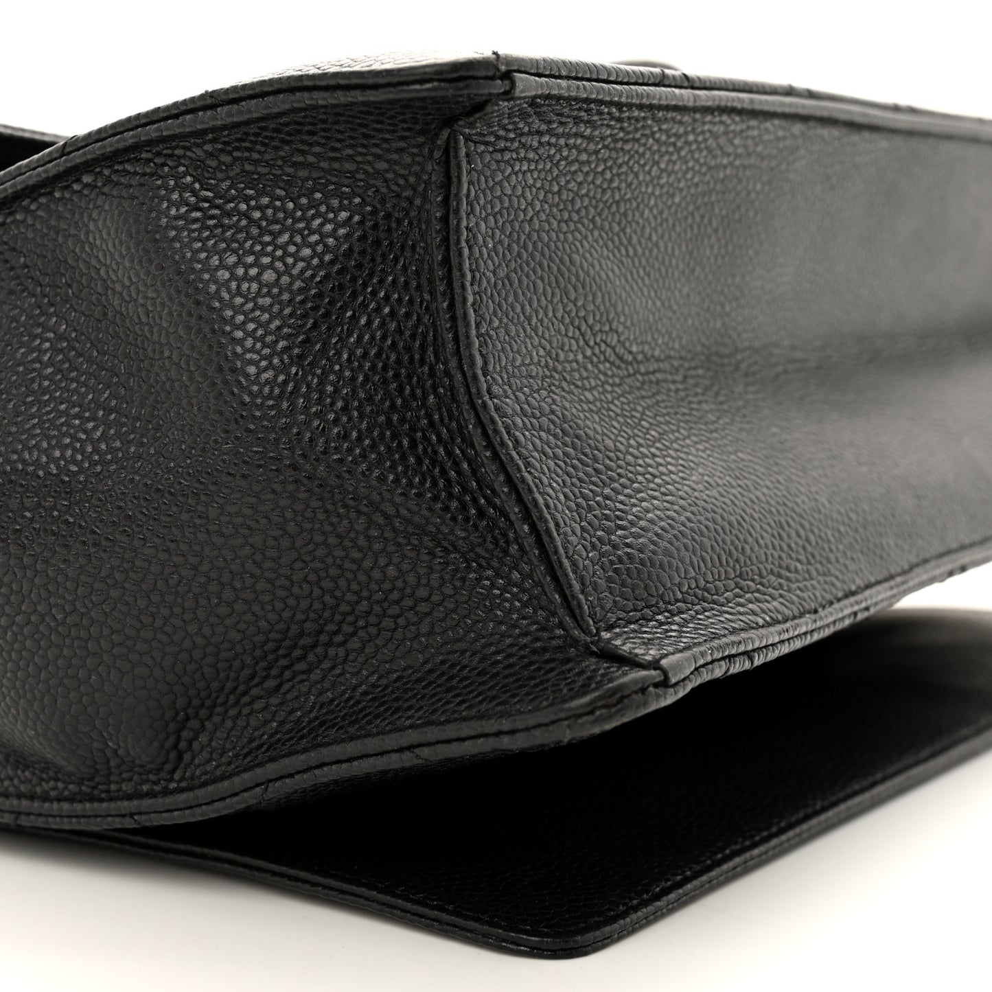 Caviar Quilted Medium Retro Class Flap Black