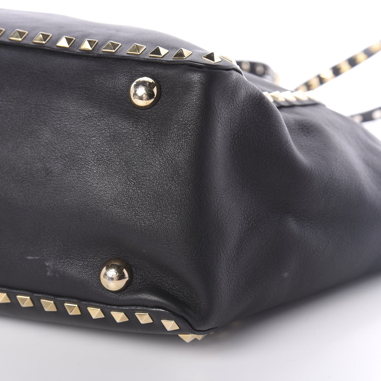 Vitello Medium Rockstud Tote Black