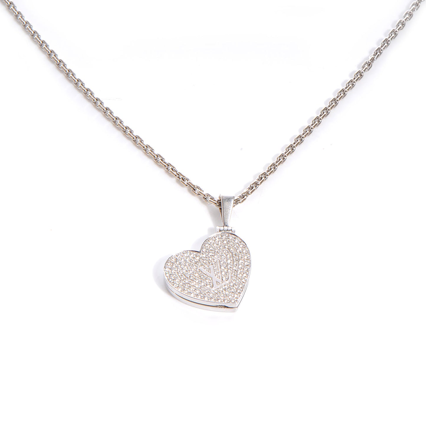 18K Small White Gold And Diamonds Heart Pendant