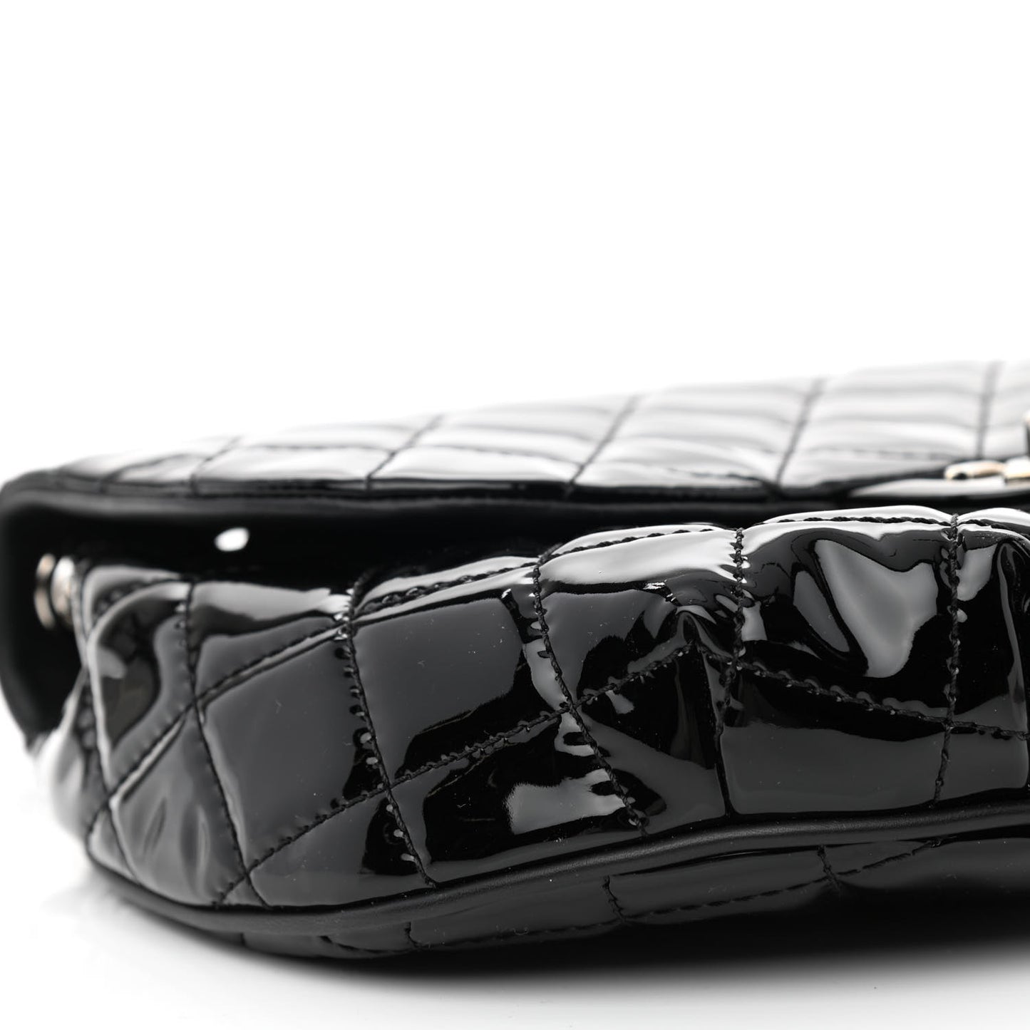 Patent Calfskin Quilted Medium Bubble CC Flap Black