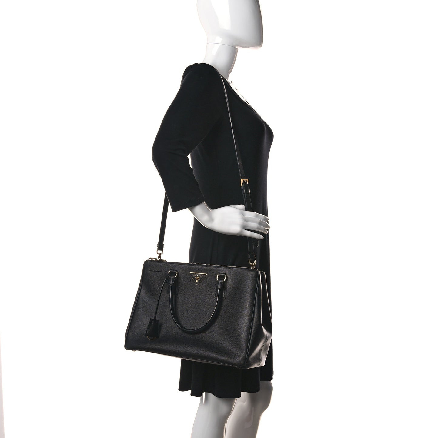 Saffiano Medium Galleria Double Zip Tote Black