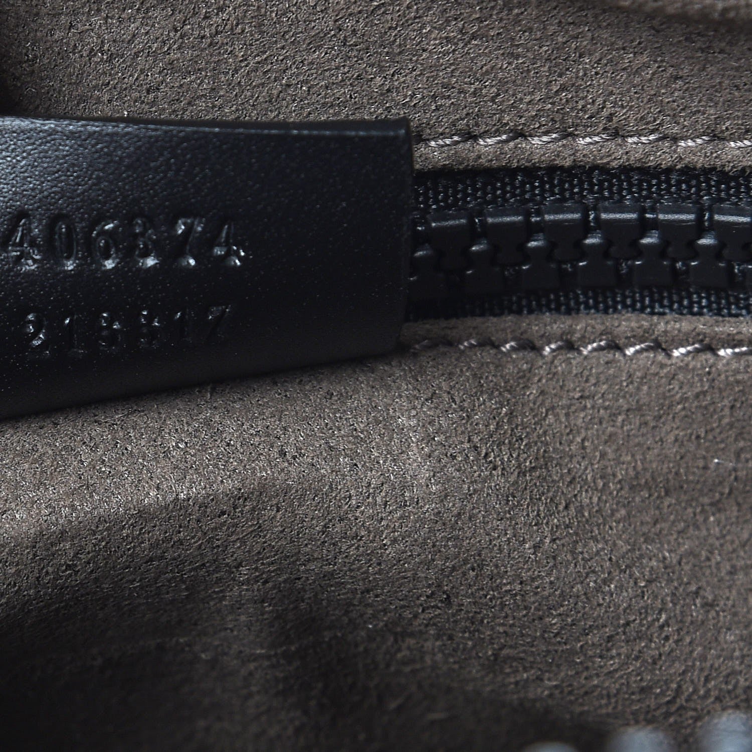 Gucci GG Supreme Monogram Flat Messenger Bag Black 7 of 7