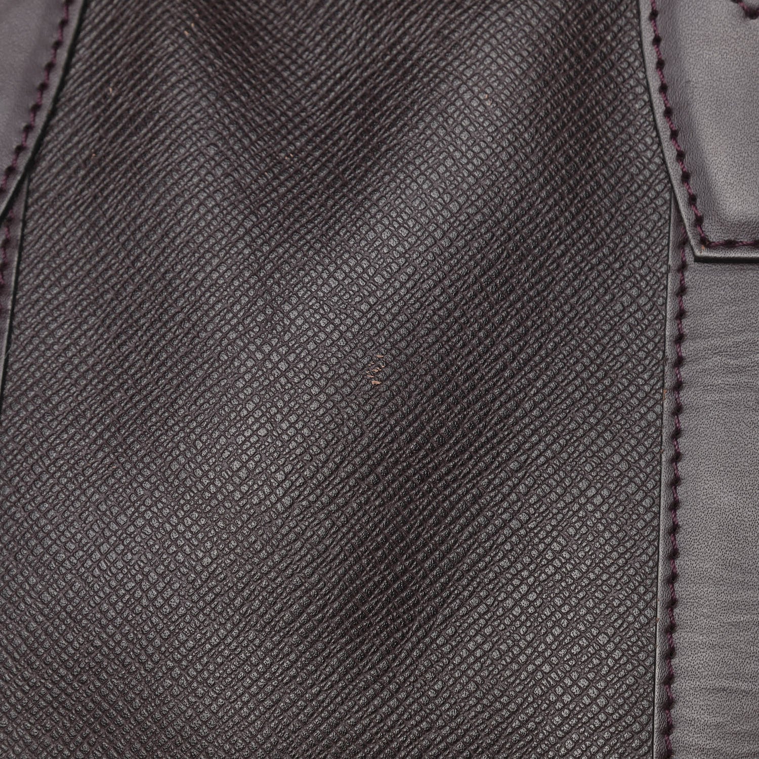 Louis Vuitton Taiga Kendall PM Acajou 25 of 31