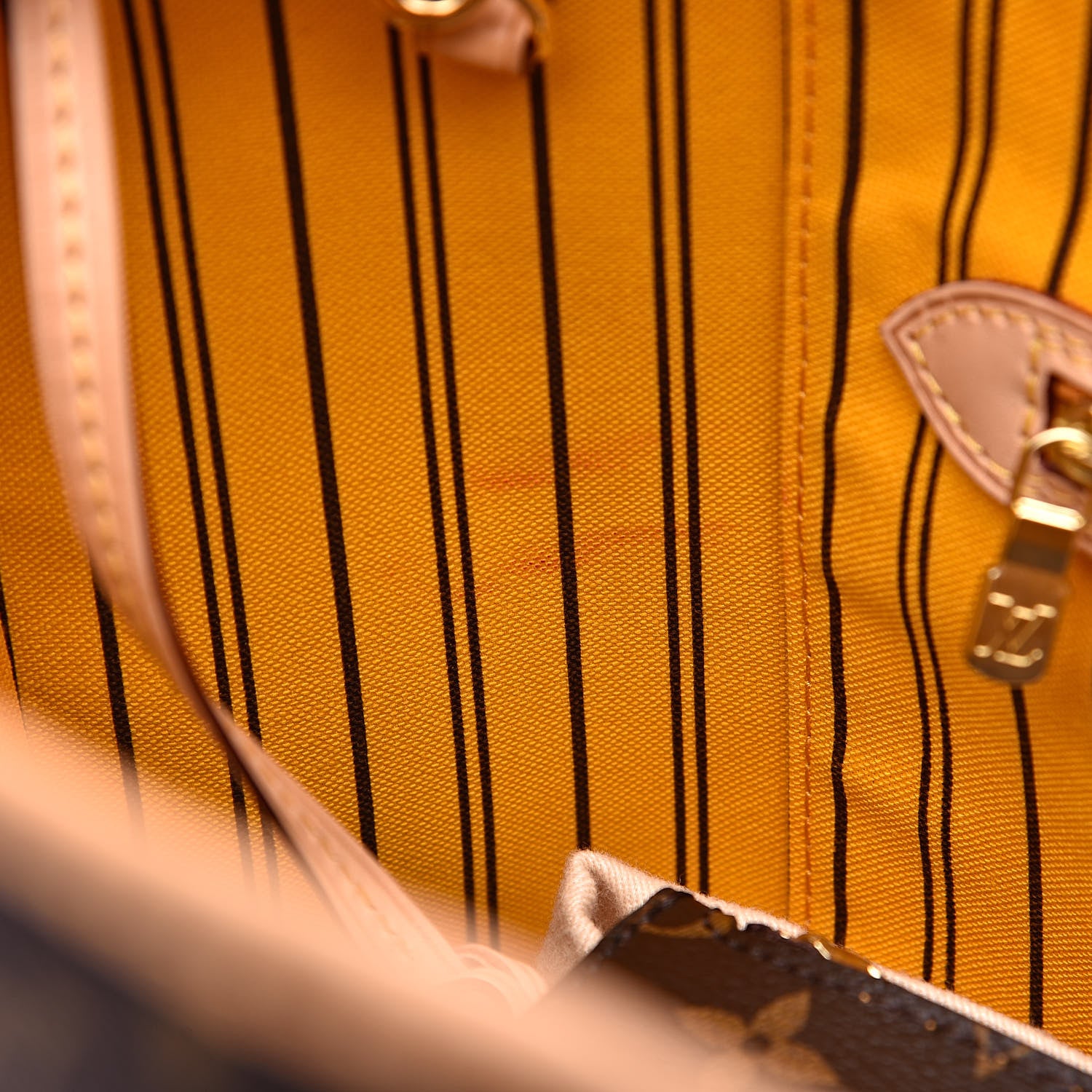 Louis Vuitton Monogram Neo Neverfull MM Mimosa 13 of 13