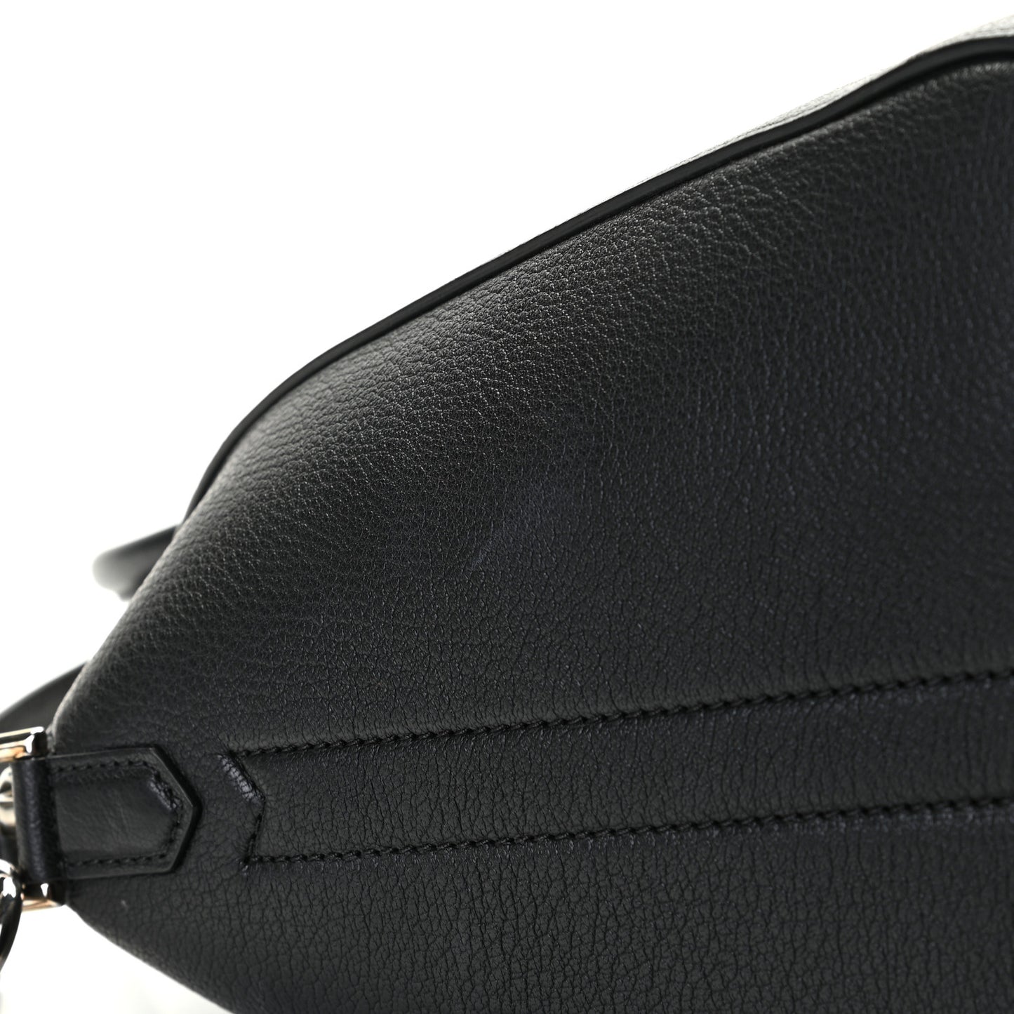 Sugar Goatskin Medium Antigona Black