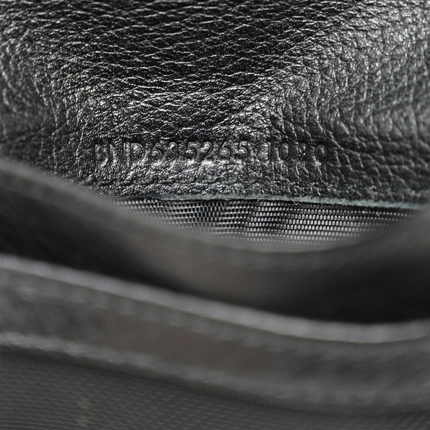 Calfskin Compact Zip Wallet Black