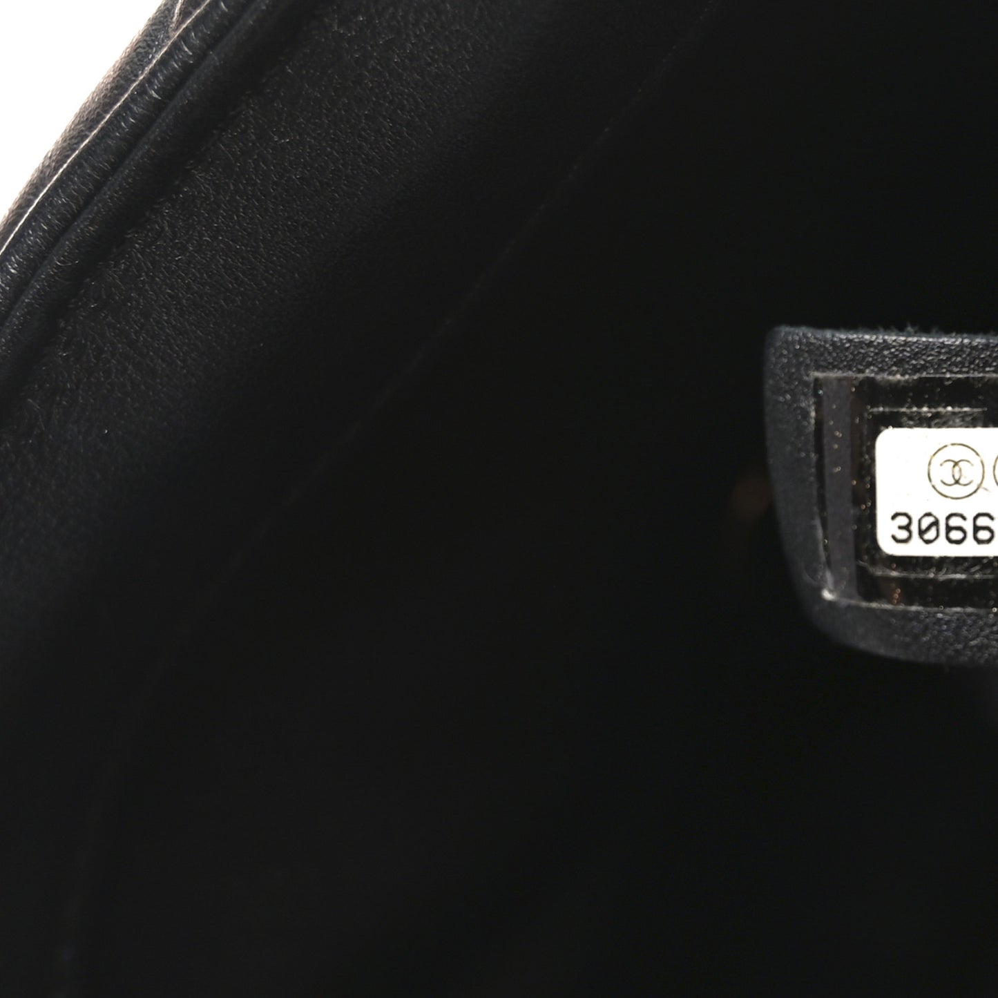 Calfskin Quilted Large Bubbly Flap Black