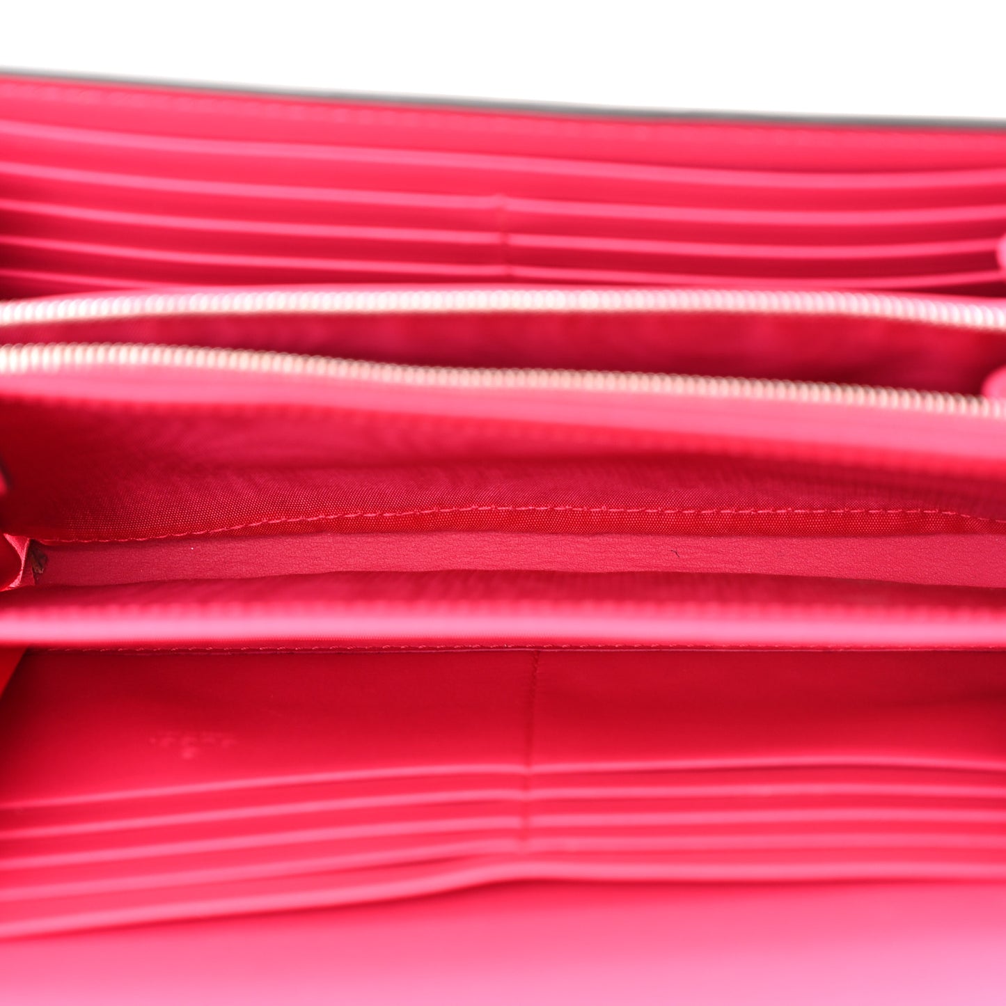 X SEGA Calfskin GUCCY Stars Chain Wallet Violet Fuxia Gold