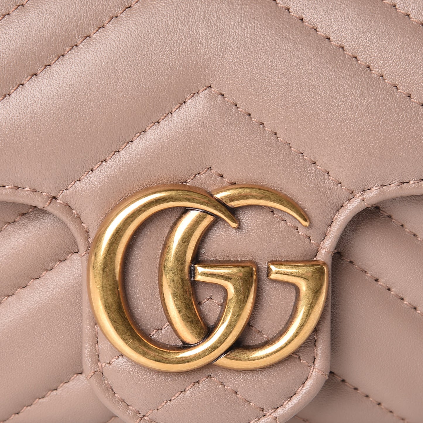Calfskin Matelasse Super Mini GG Marmont Shoulder Bag Porcelain Rose