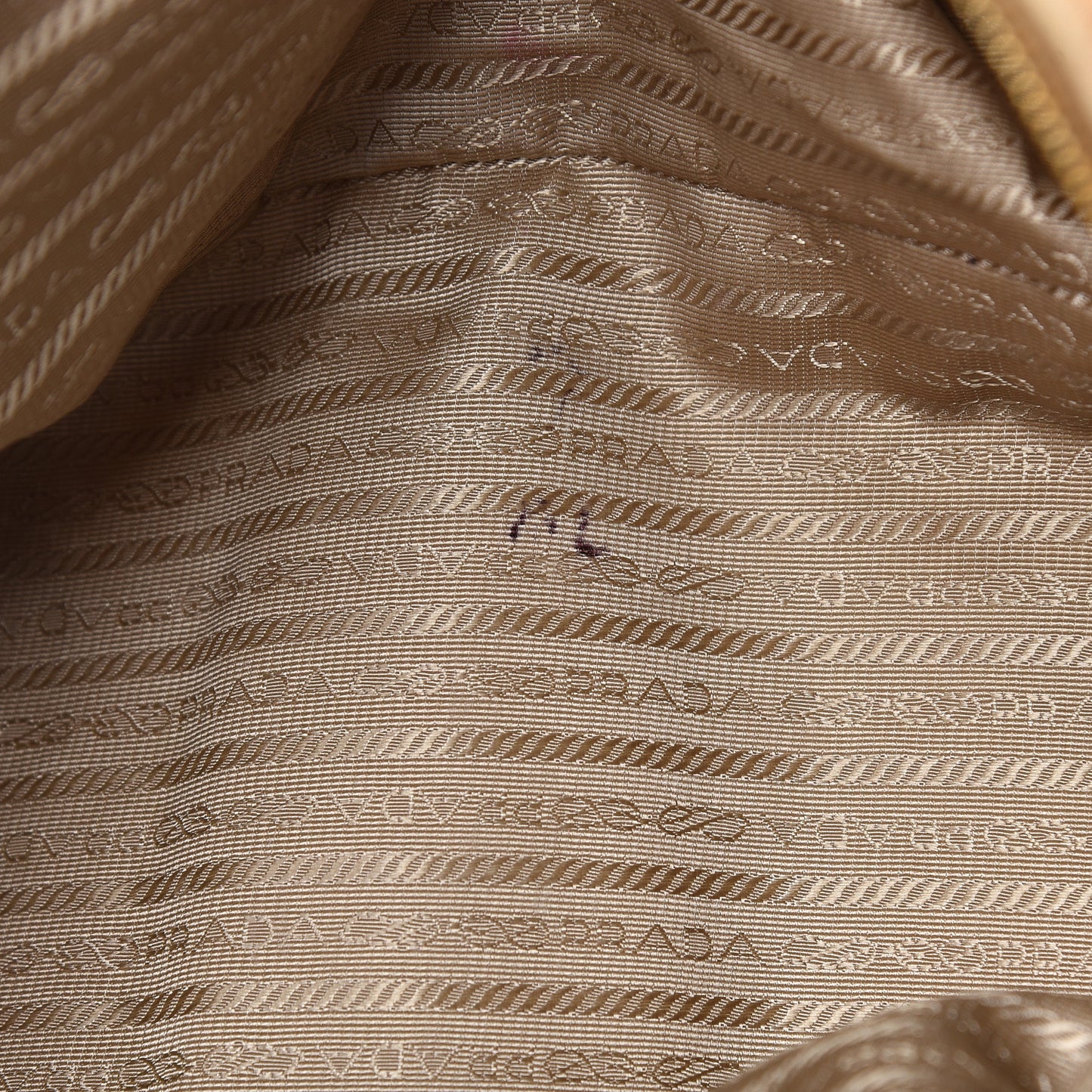 Cervo Deerskin Gaufre Dome Satchel Naturale