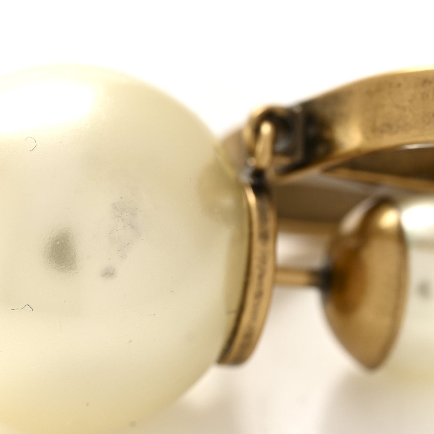 Metal Pearl Tribales Earrings Gold