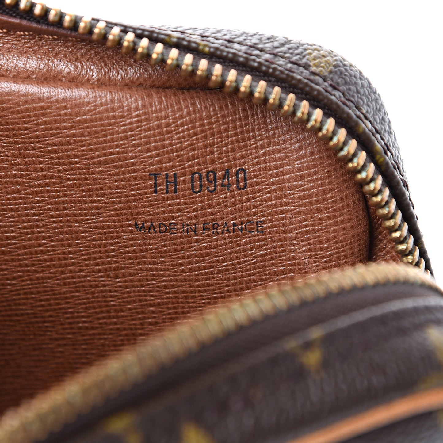 Monogram Pochette Marly Dragonne 22