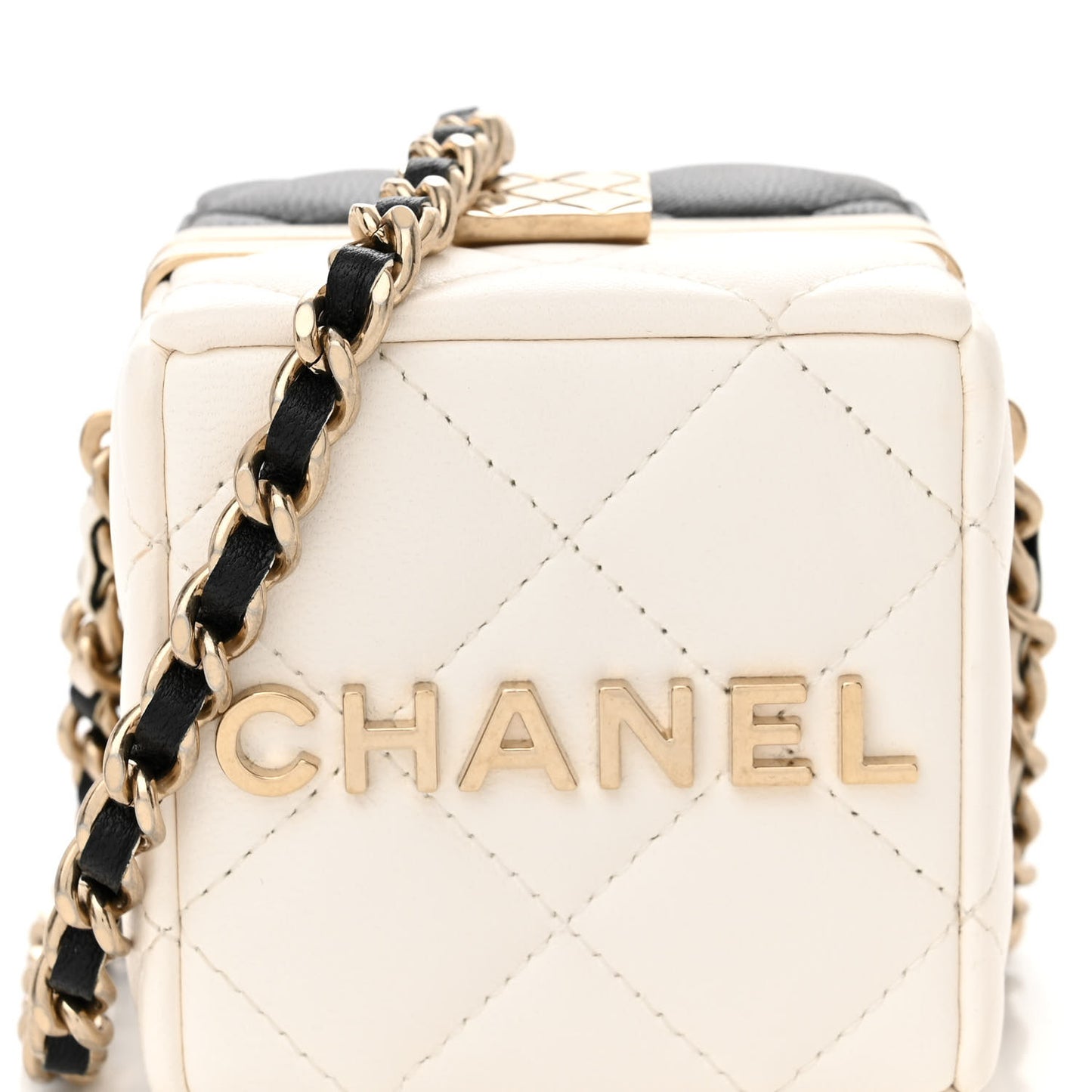 Lambskin Quilted Clutch With Chain Black White
