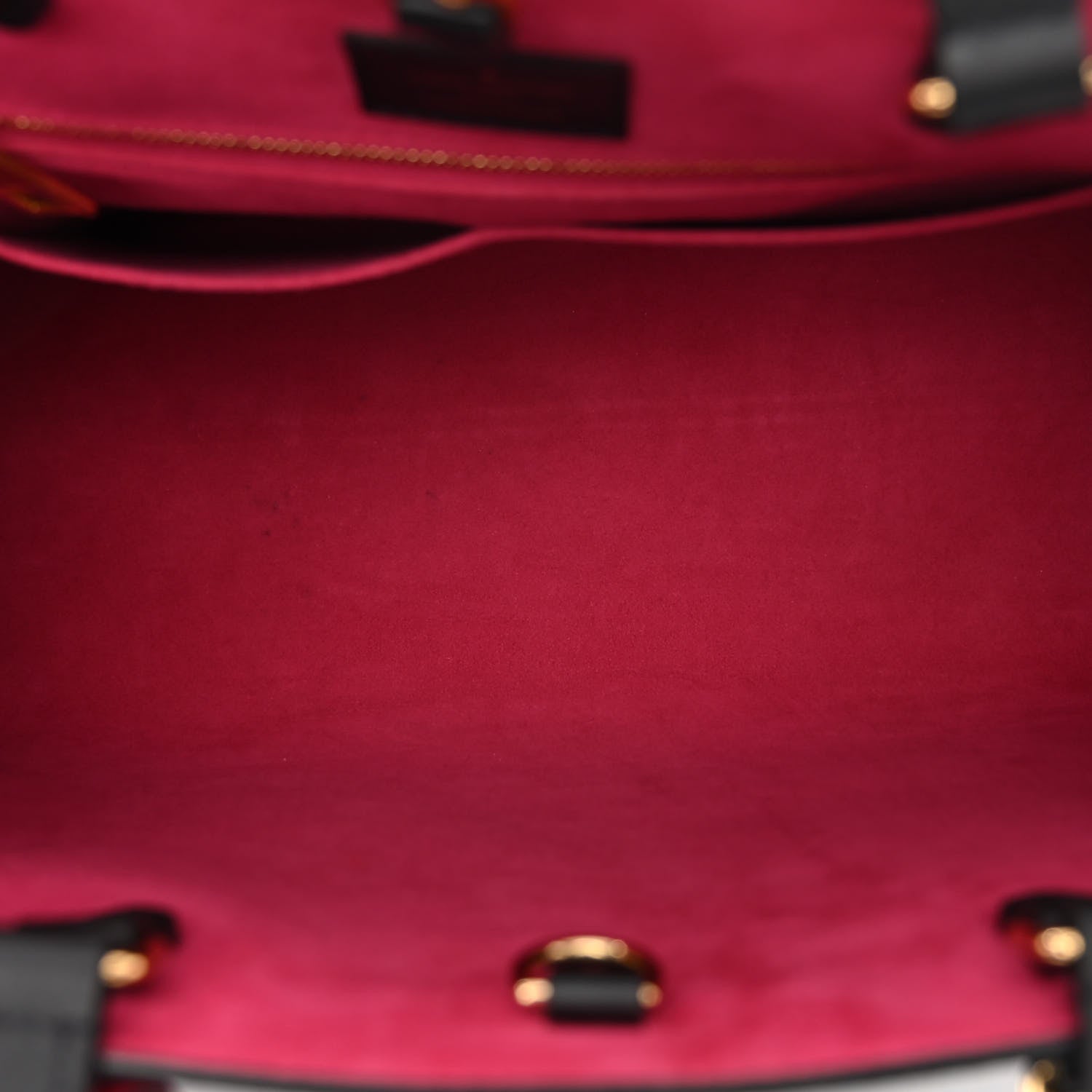 Louis Vuitton Epi Onthego MM Black 5 of 9