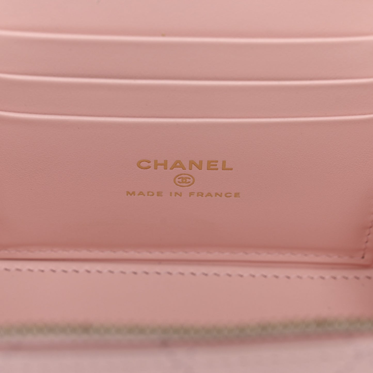 Caviar Quilted Small Vanity Case With Chain Light Pink