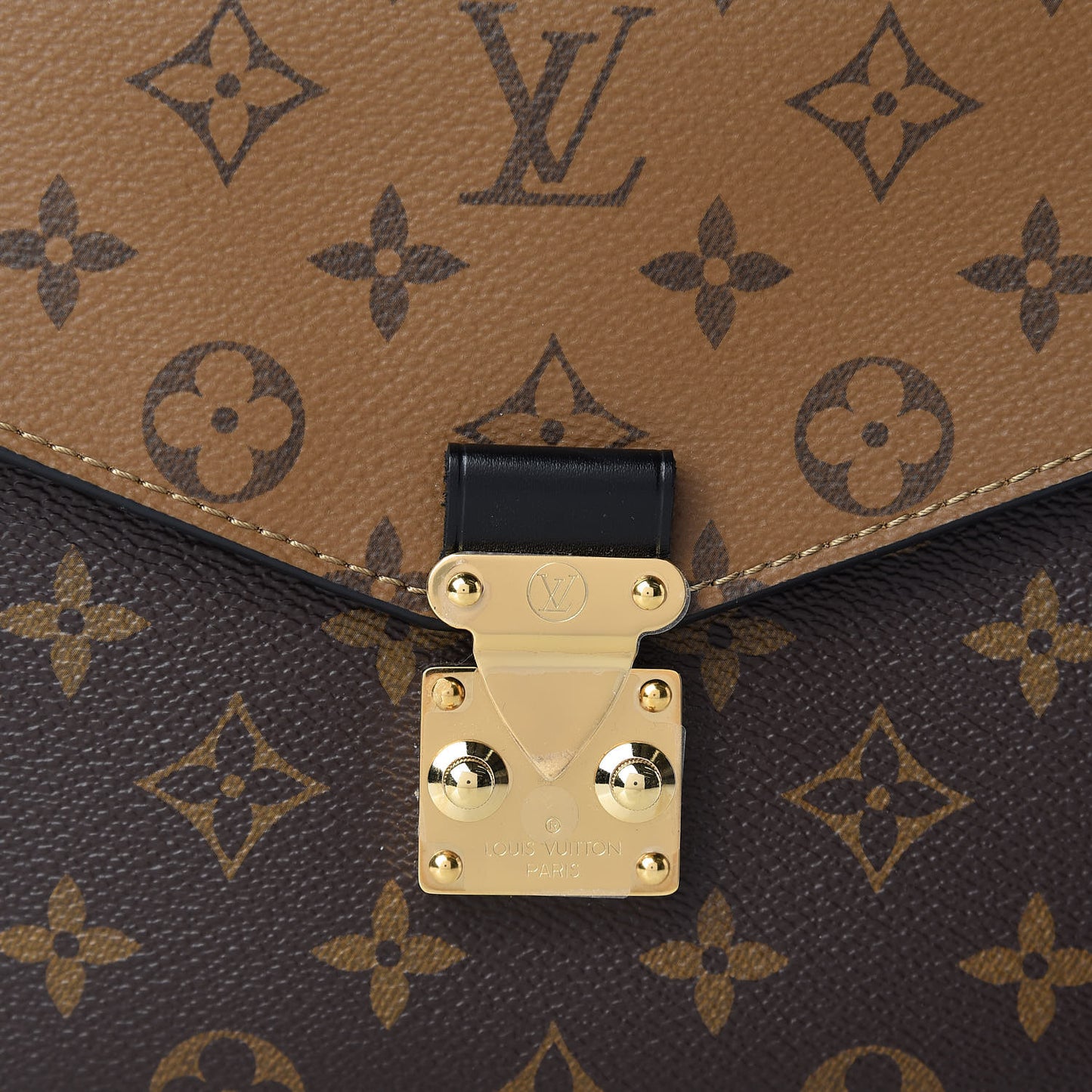 Reverse Monogram Pochette Metis