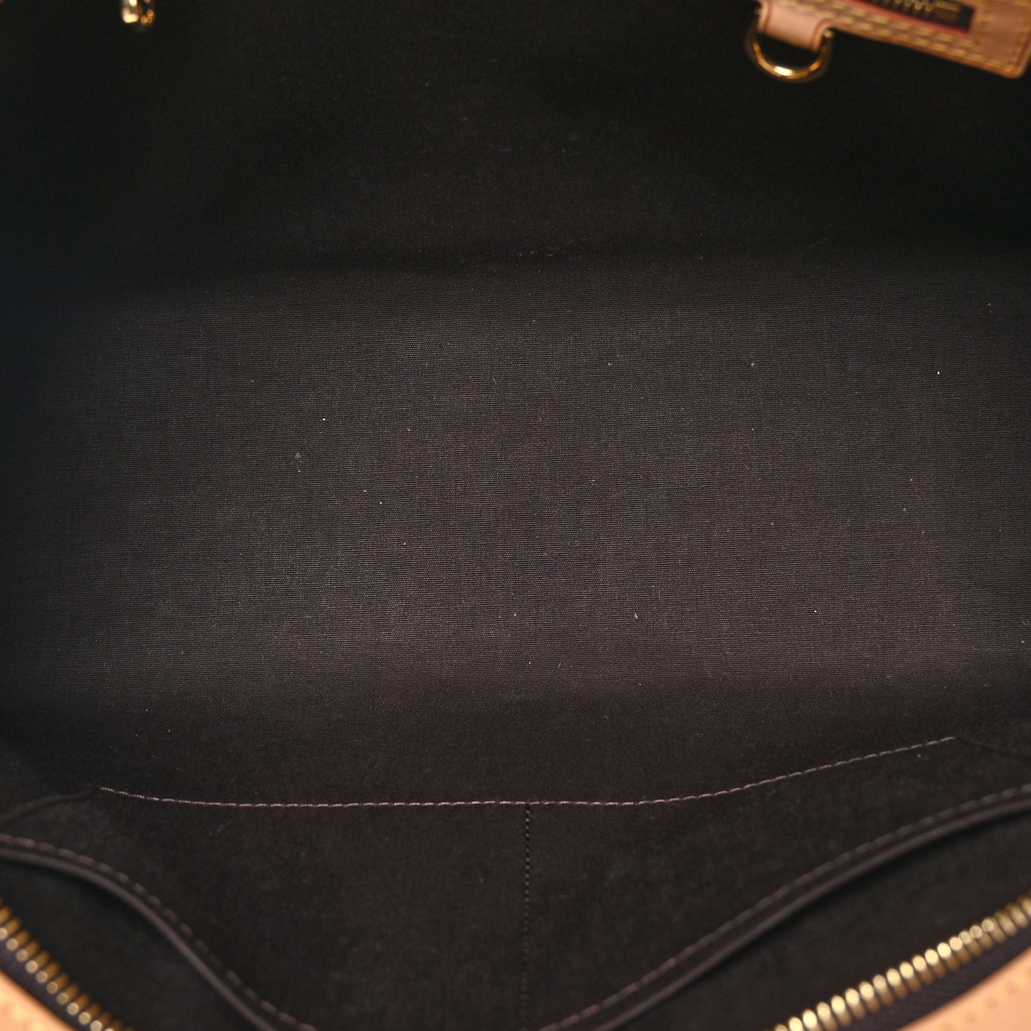 LOUIS VUITTON Vernis Brea MM Amarante